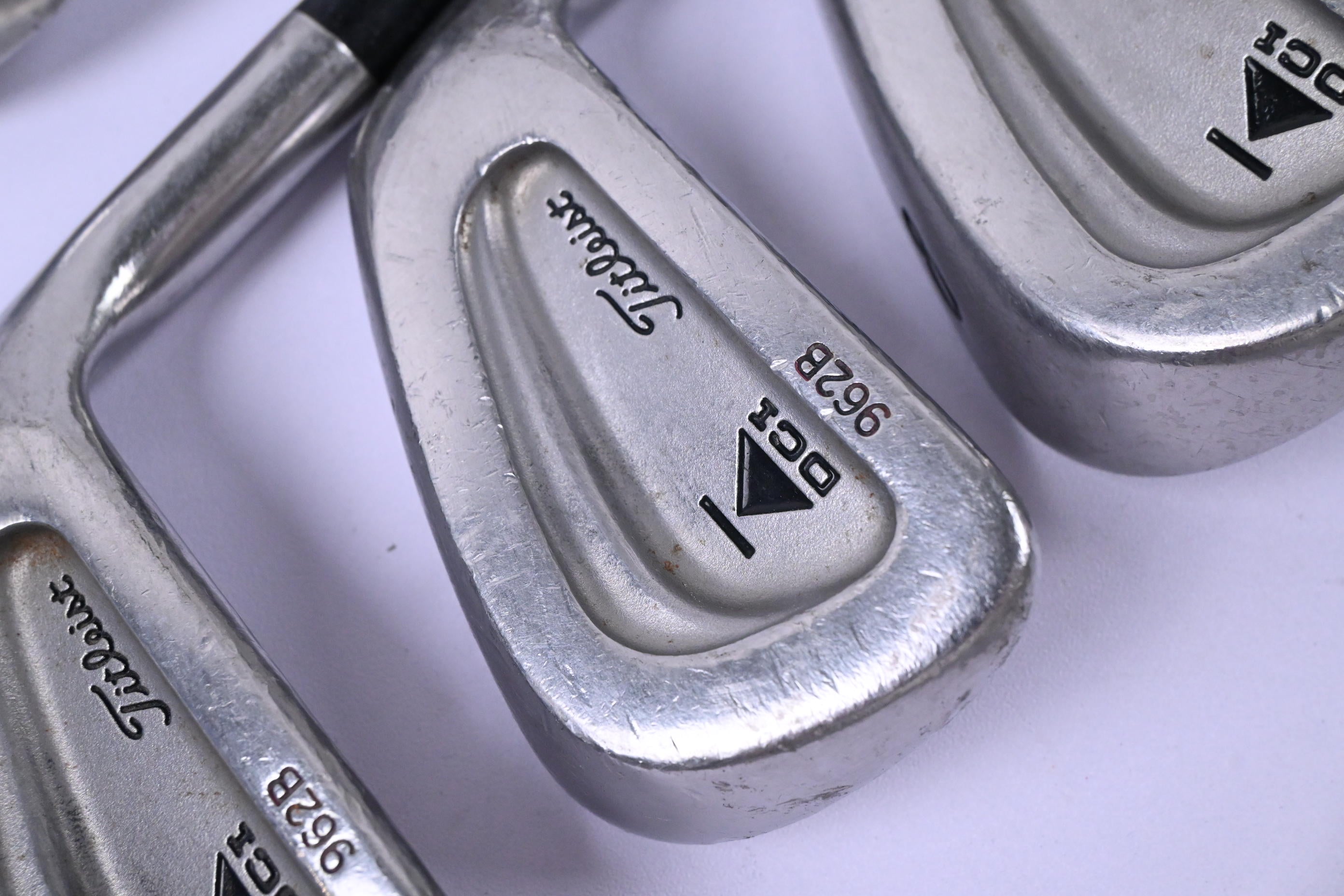 Titleist DCI 962B Irons / 2-PW / Stiff Flex Dynamic Gold S300 Shafts