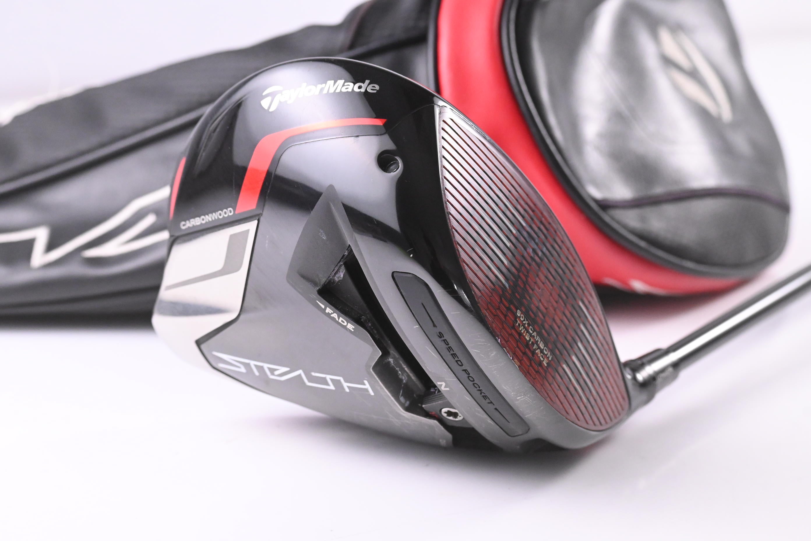 Taylormade Stealth Plus Driver / 9 Degree / X-Flex HZRDUS Smoke RDX Red 75 Shaft