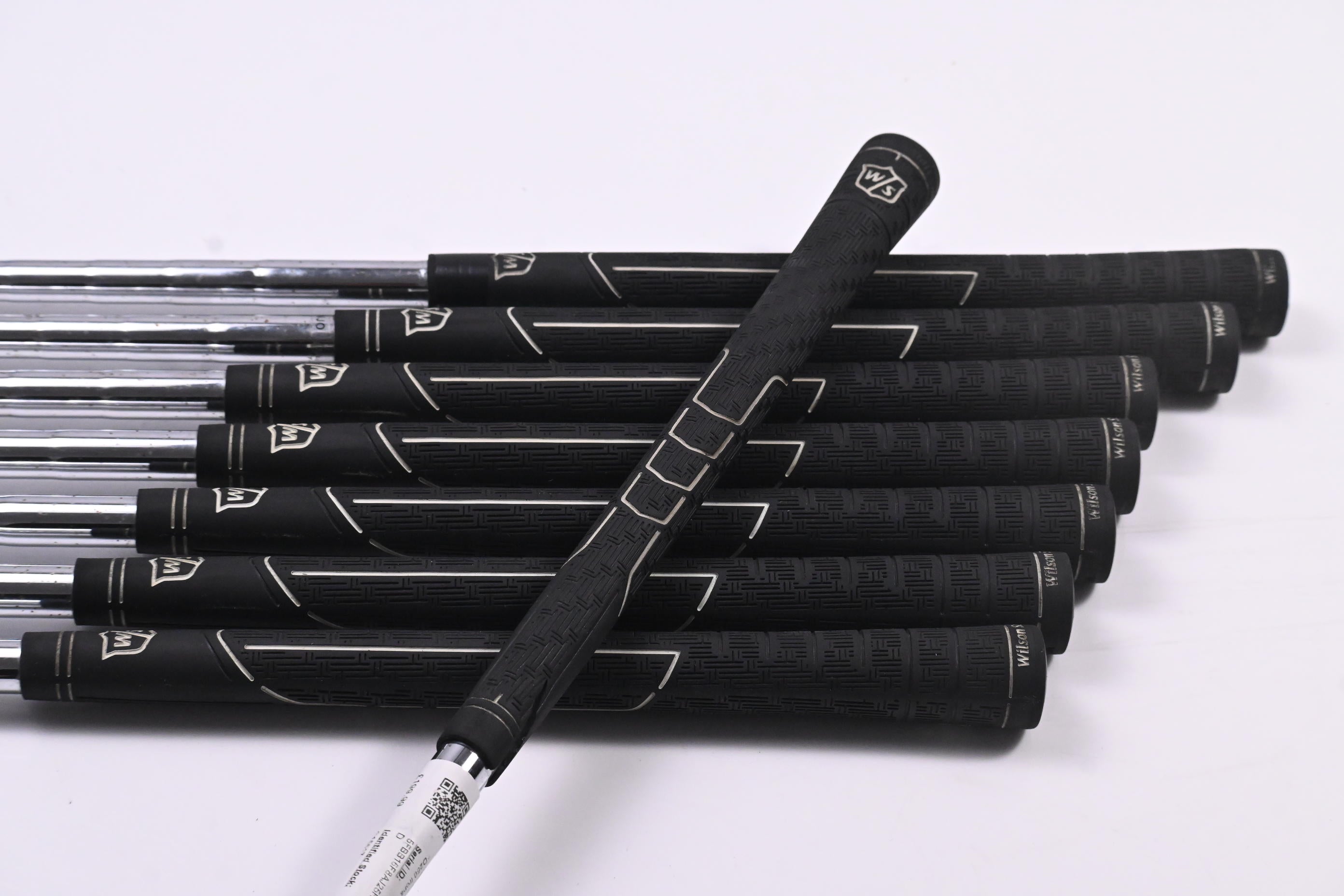 Left Hand Wilson Staff D250 Irons / 4-PW+GW / Uniflex Wilson Staff D250 Shafts