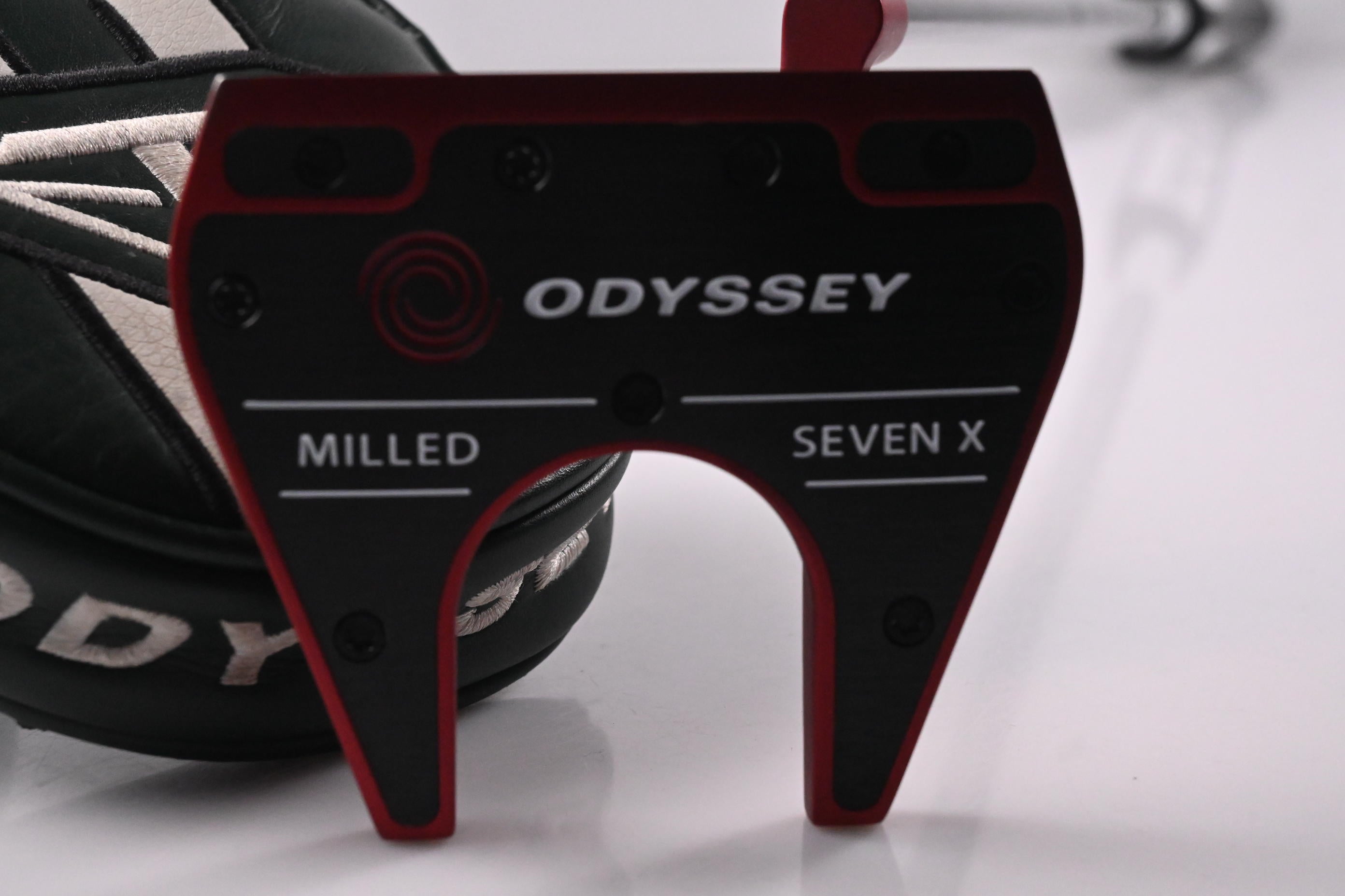 Odyssey Red Milled Seven X Putter / 33 Inch