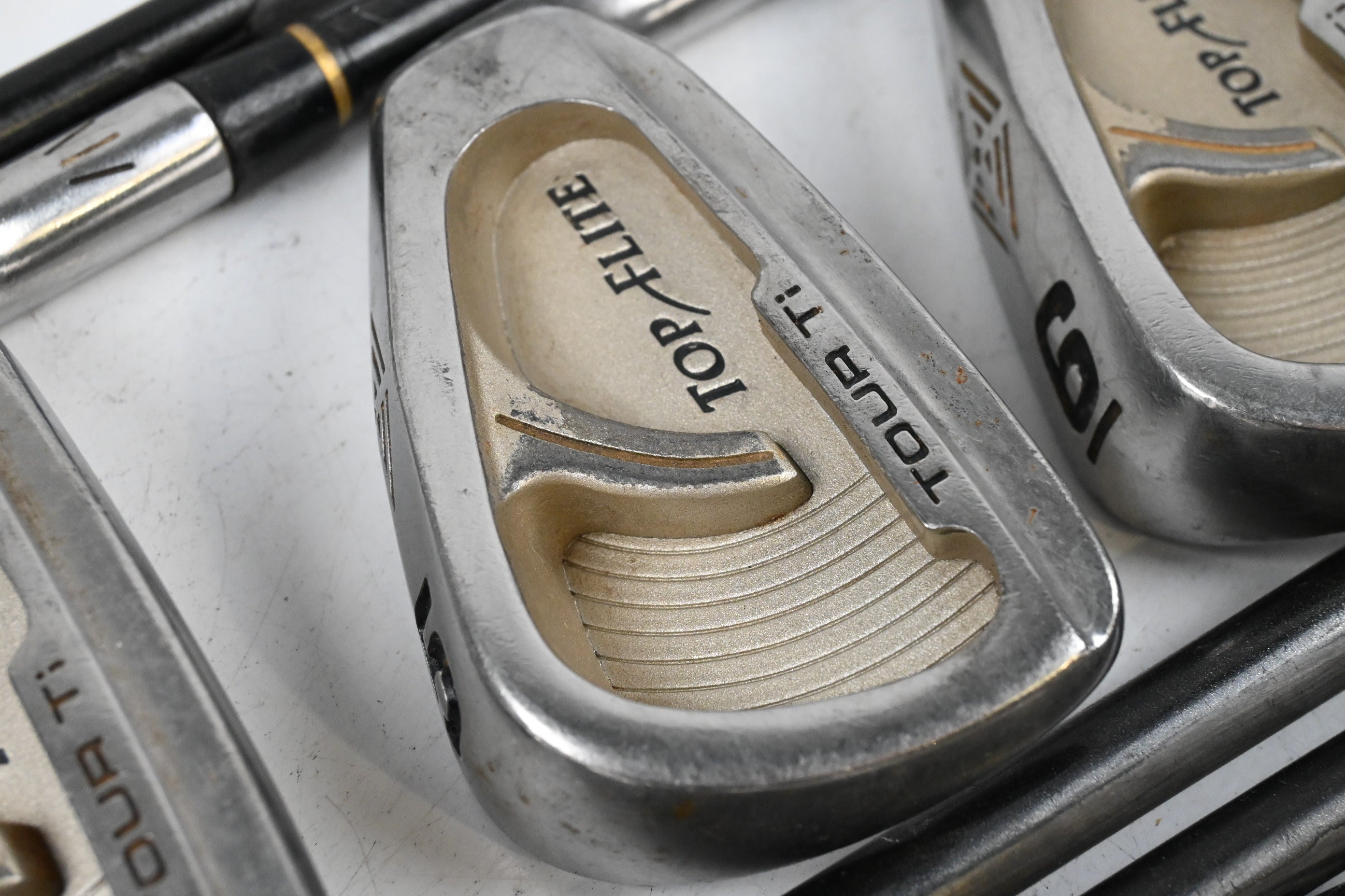 Top Flight Tour Irons / 3-PW / Regular Flex Top Flite Muscle Shafts