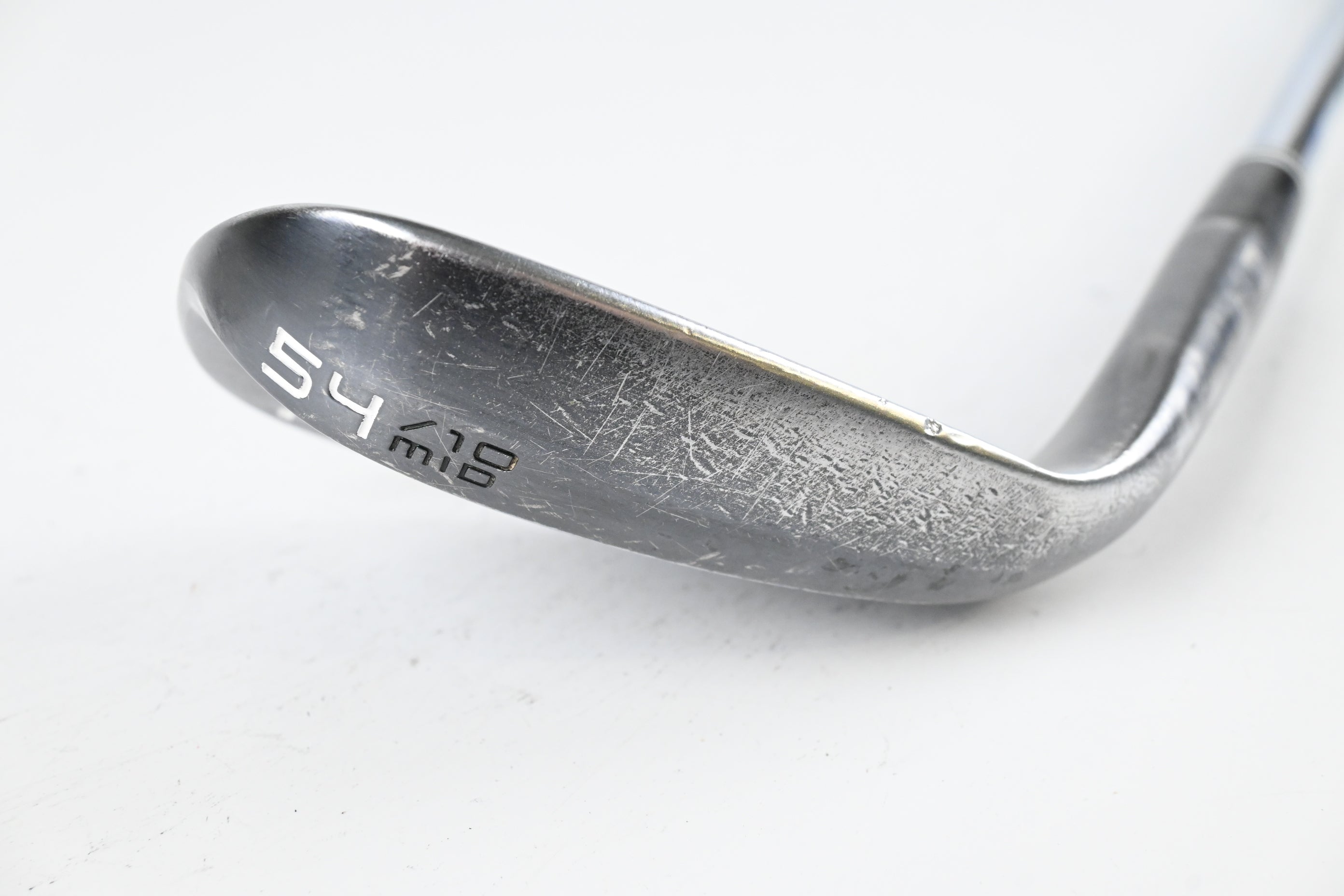 Cleveland RTX-4 Sand Wedge / 54 Degree / Stiff Flex Dynamic Gold S300 Shaft