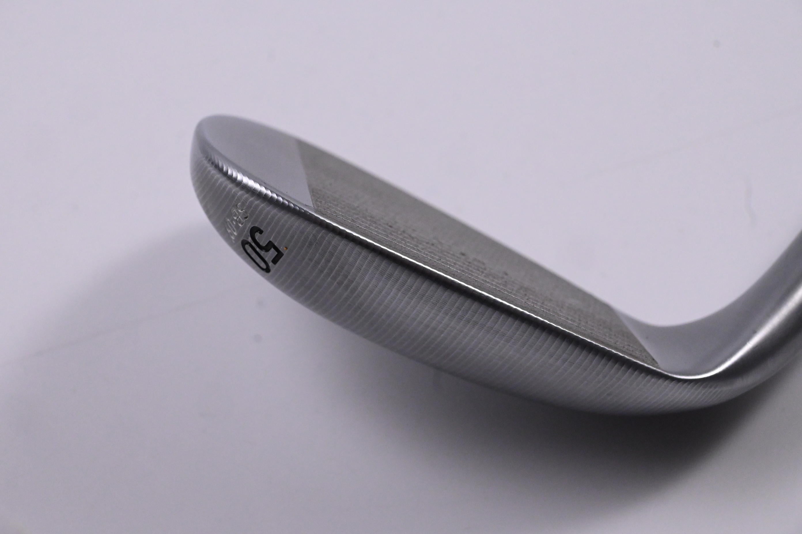 Taylormade Milled Grind 5 Gap Wedge / 50 Degree / Wedge Flex Dynamic Gold 115