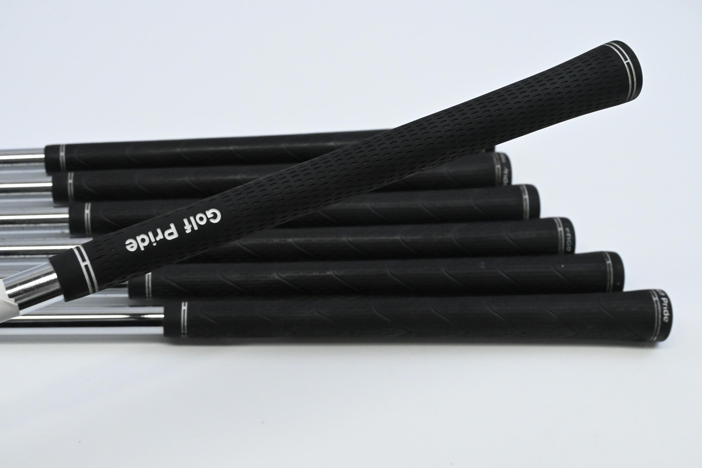 Mizuno JPX 825 Pro Irons / 4-PW / Regular Plus Flex Project X Rifle Shafts