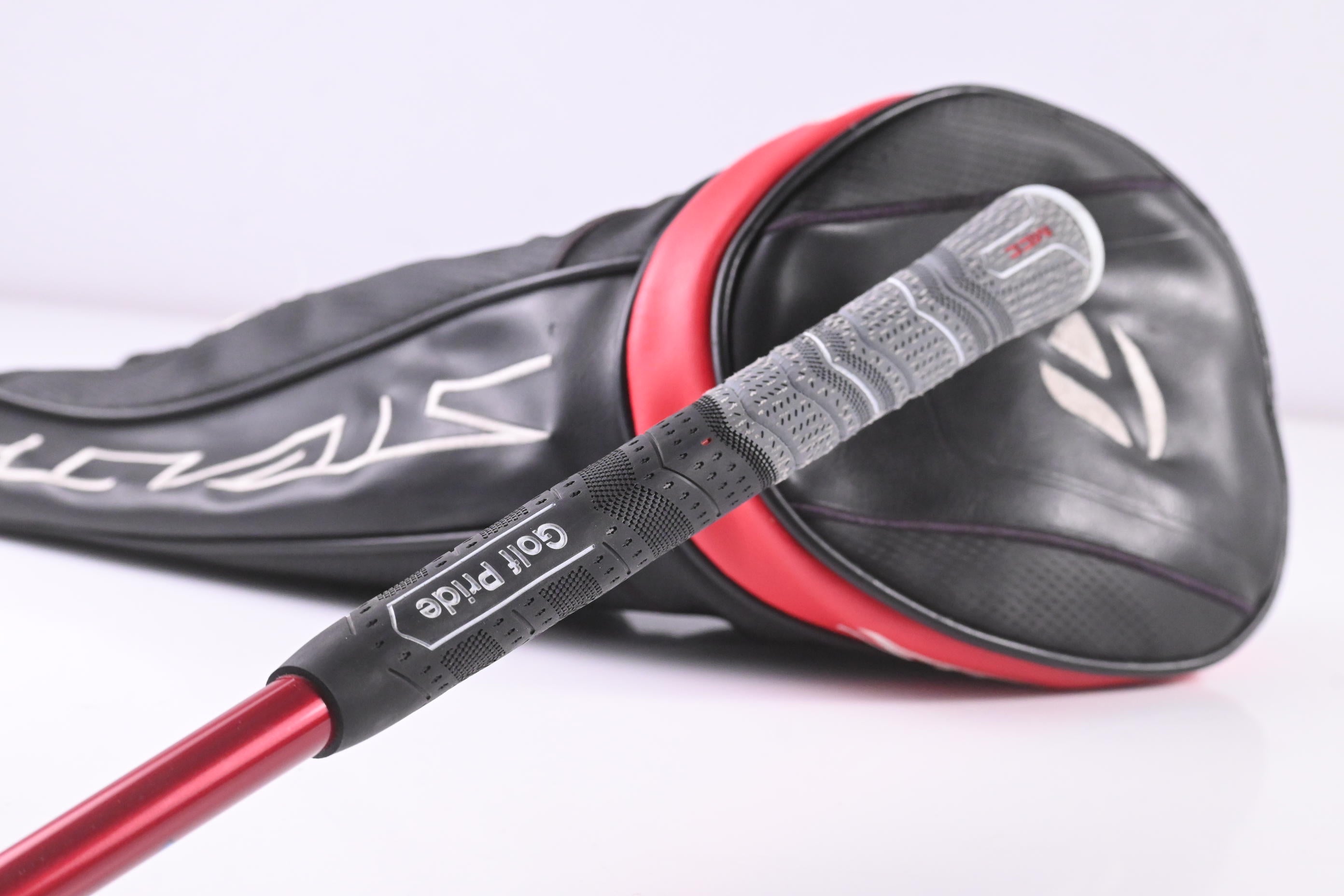 Taylormade Stealth Plus Driver / 9 Degree / X-Flex HZRDUS Smoke RDX Red 75 Shaft