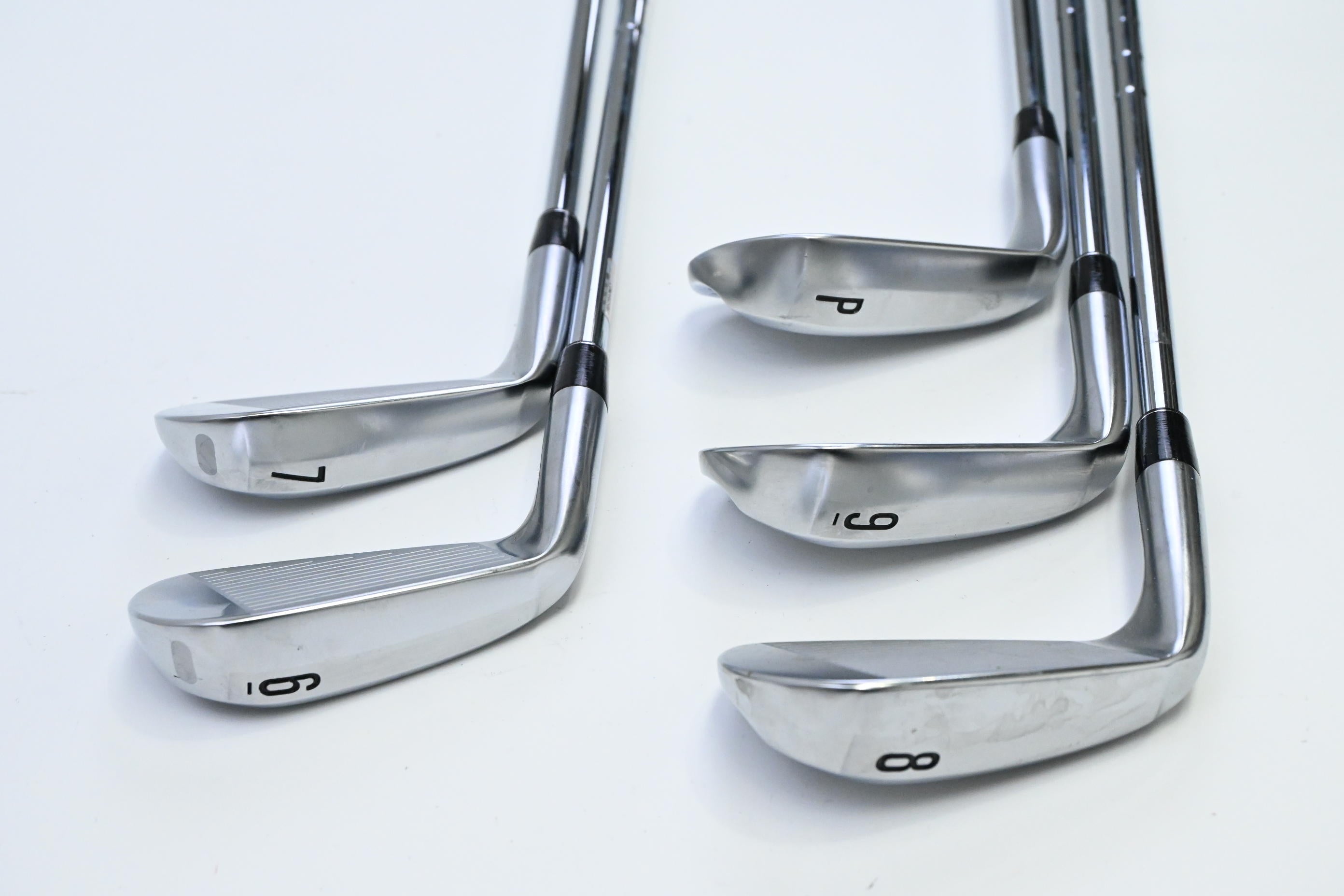 Srixon ZXi5 Irons / 6-PW / Stiff Flex NS Pro Modus3 Tour 105 Shafts