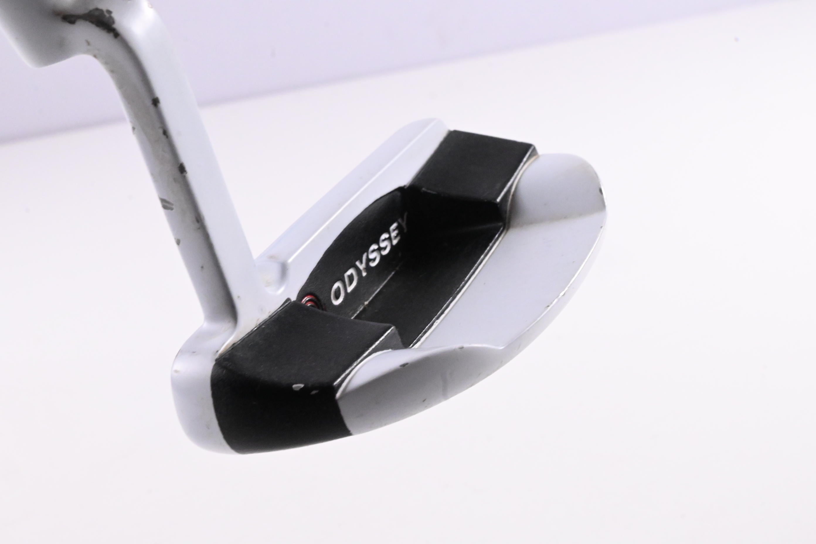 Odyssey Versa 330M White Putter / 34 Inch