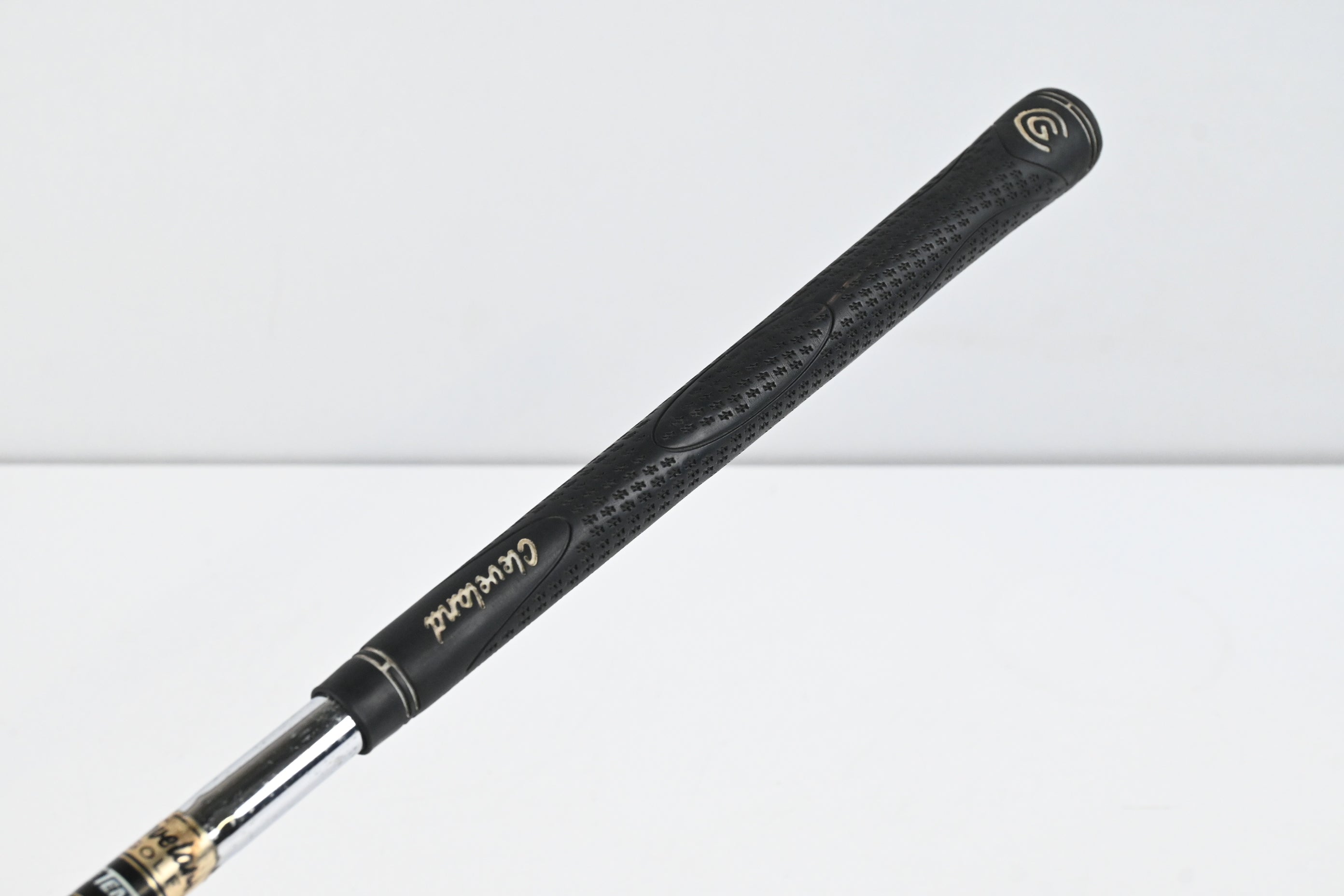Cleveland 588 Tour Action Sand Wedge / 56 Degree / Wedge Flex Dynamic Gold Shaft
