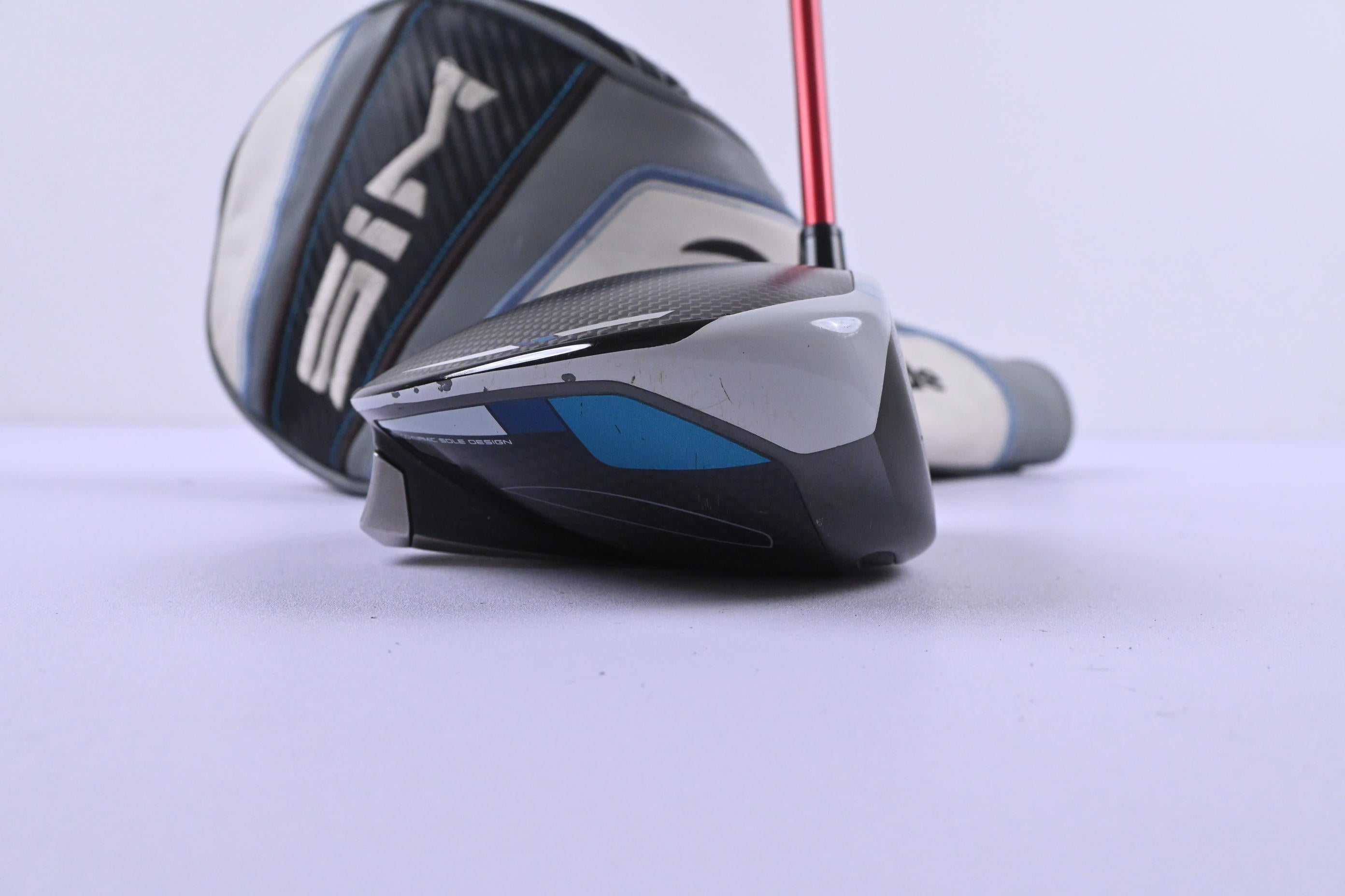 Taylormade SIM Max Driver / 10.5 Degree / Regular Flex Fujikura Ventus Red 5
