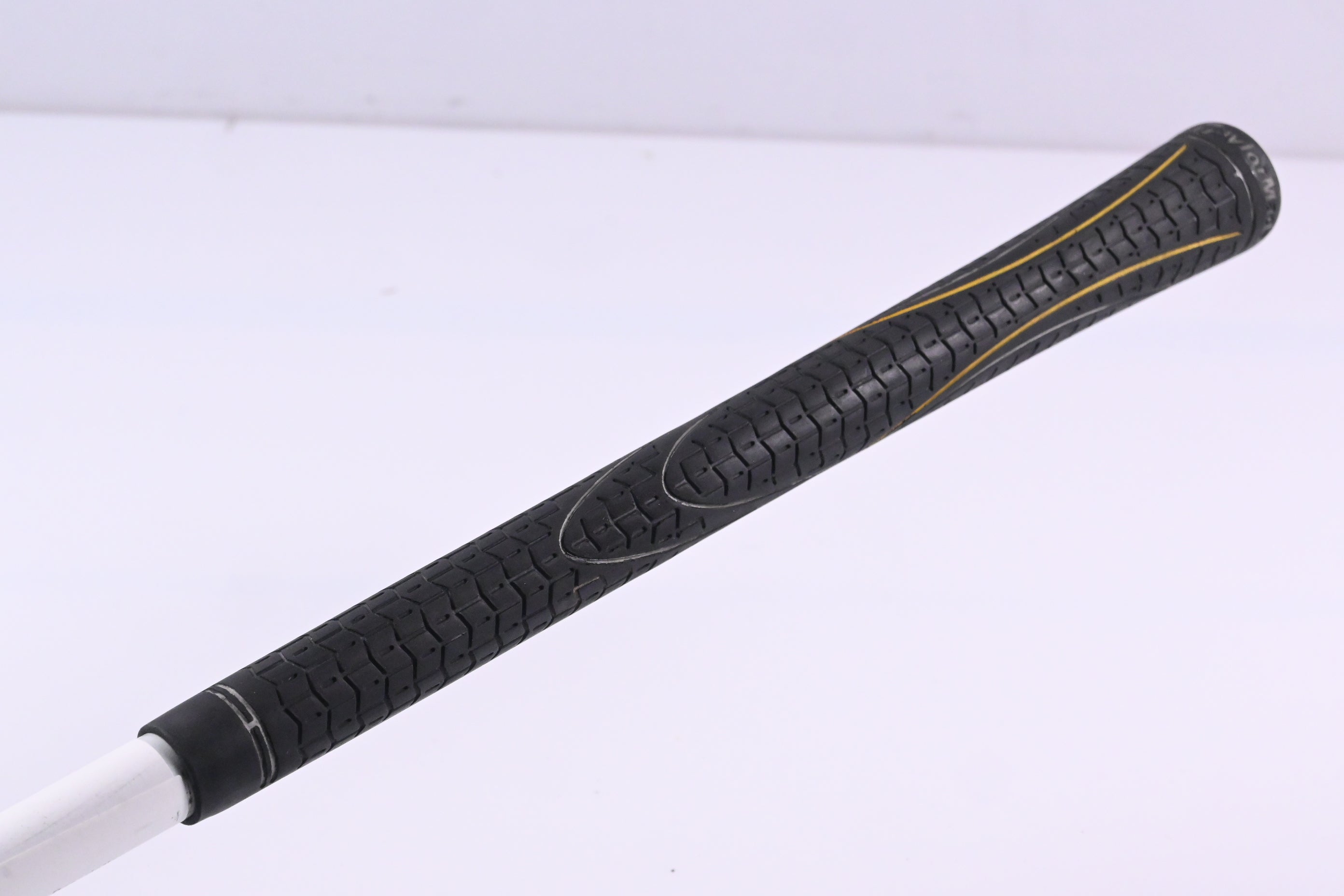Taylormade Rescue 2009 #4 Hybrid / 22 Degree / Stiff Flex Aldila Reax 65 Shaft