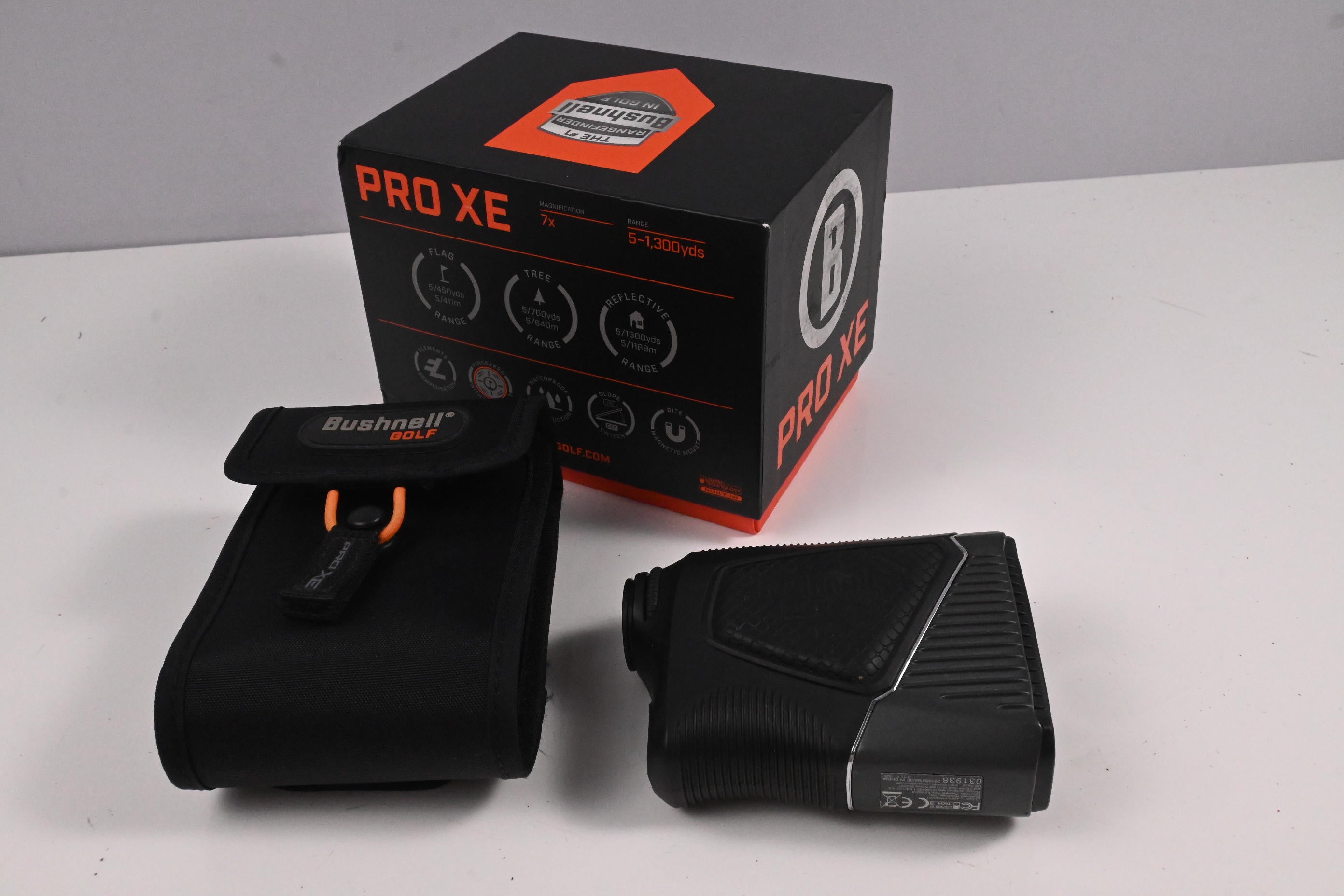 Bushnell Pro XE / Rangefinder