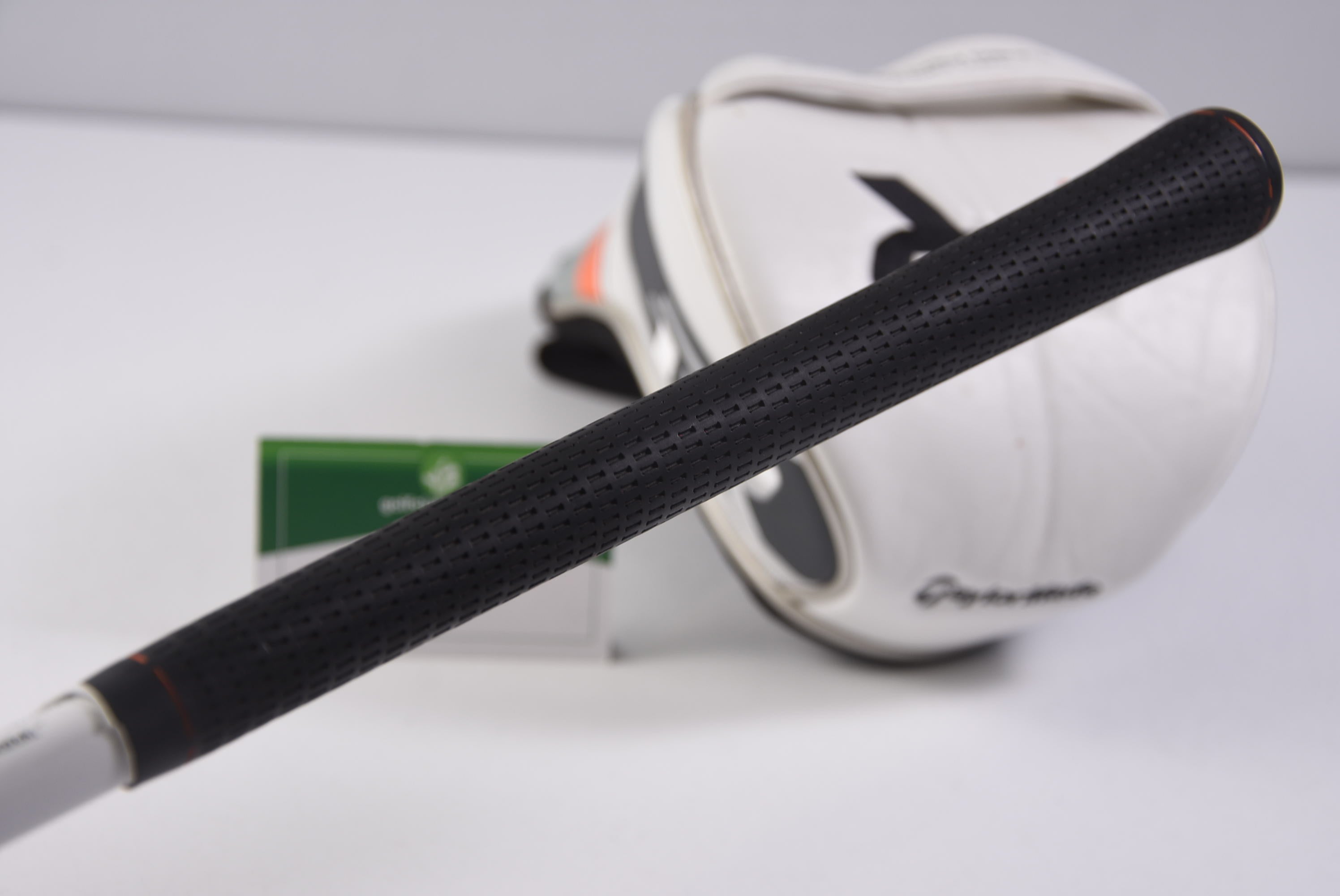 Left Hand Taylormade R1 Driver / 8-12 Degree / Regular Flex Aldila RIP Phenom 55