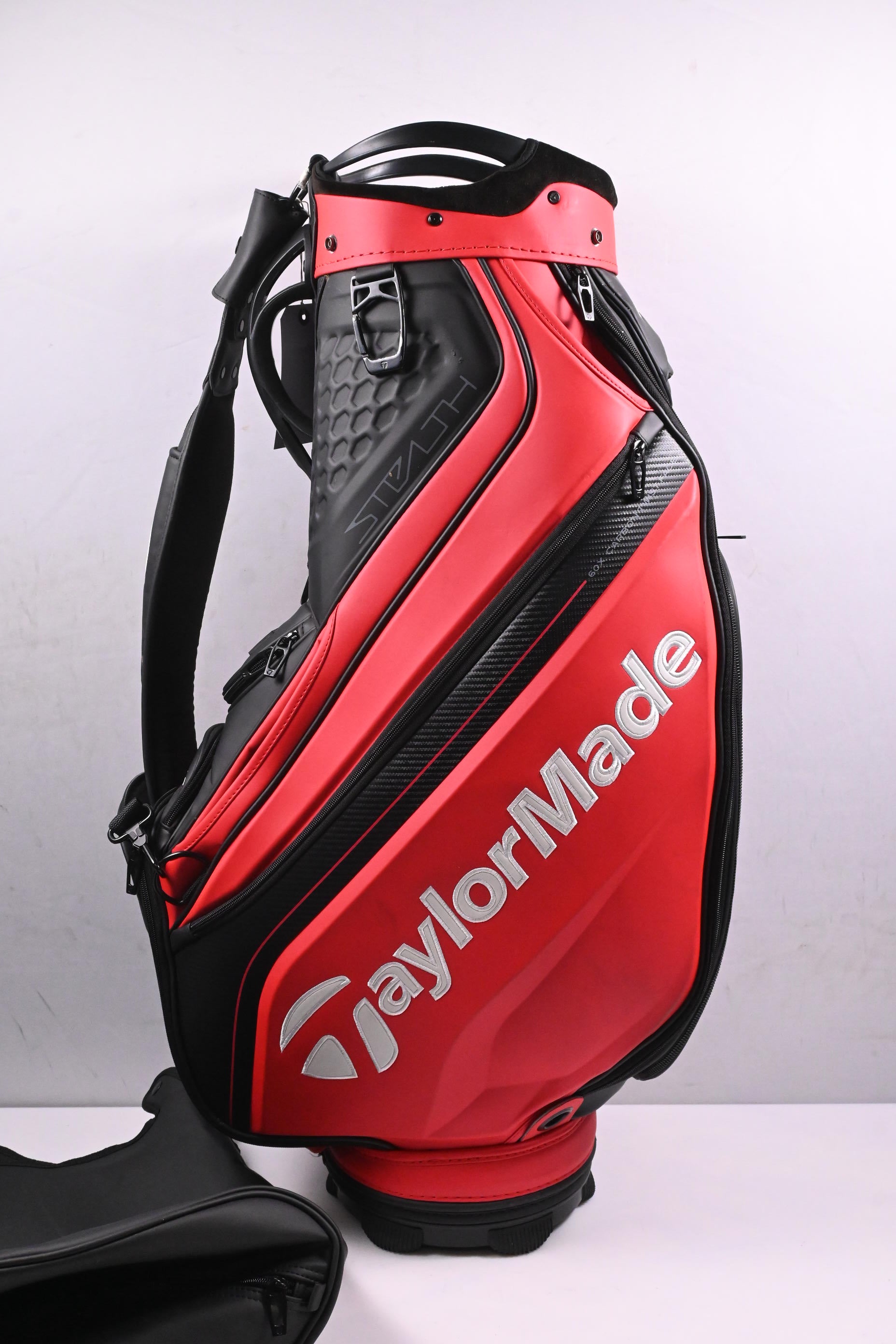 Taylormade Stealth Tour Bag / 6-Way Divider / Black, Red