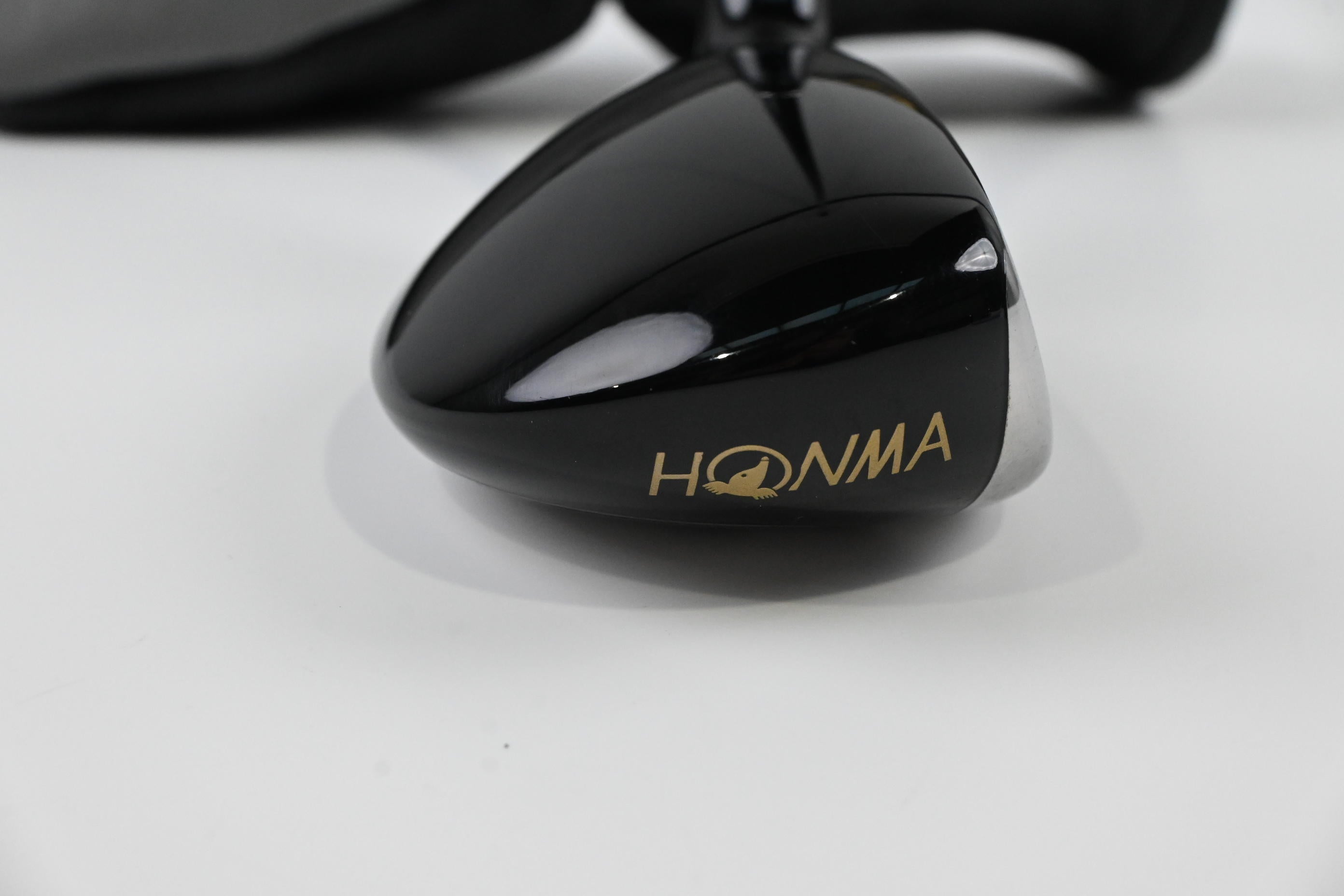 Honma TR21 #3 Hybrid / 18 Degree / Stiff Flex Vizard 75 Shaft