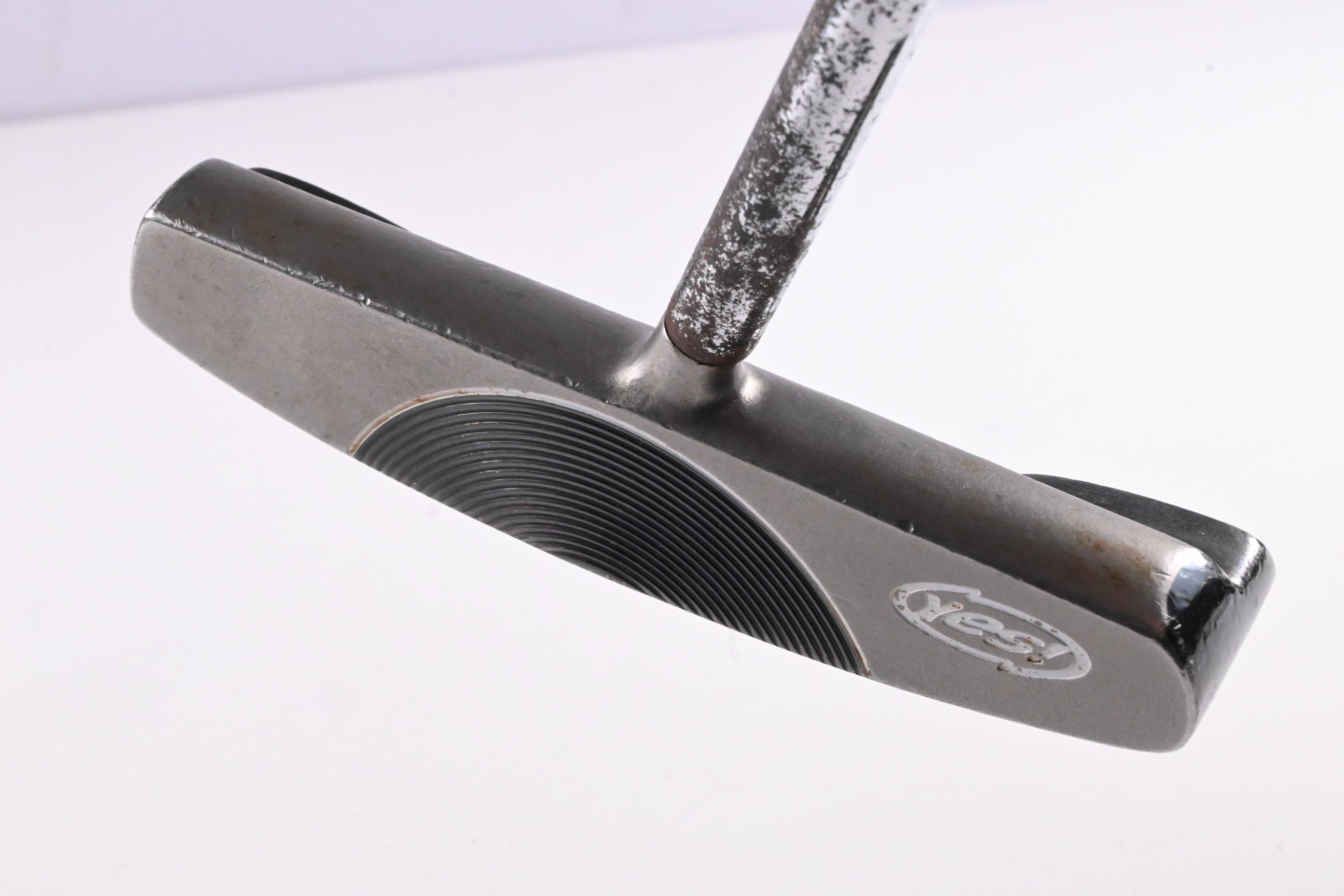 Yes! C-Groove Carolyne Putter / 34 Inch