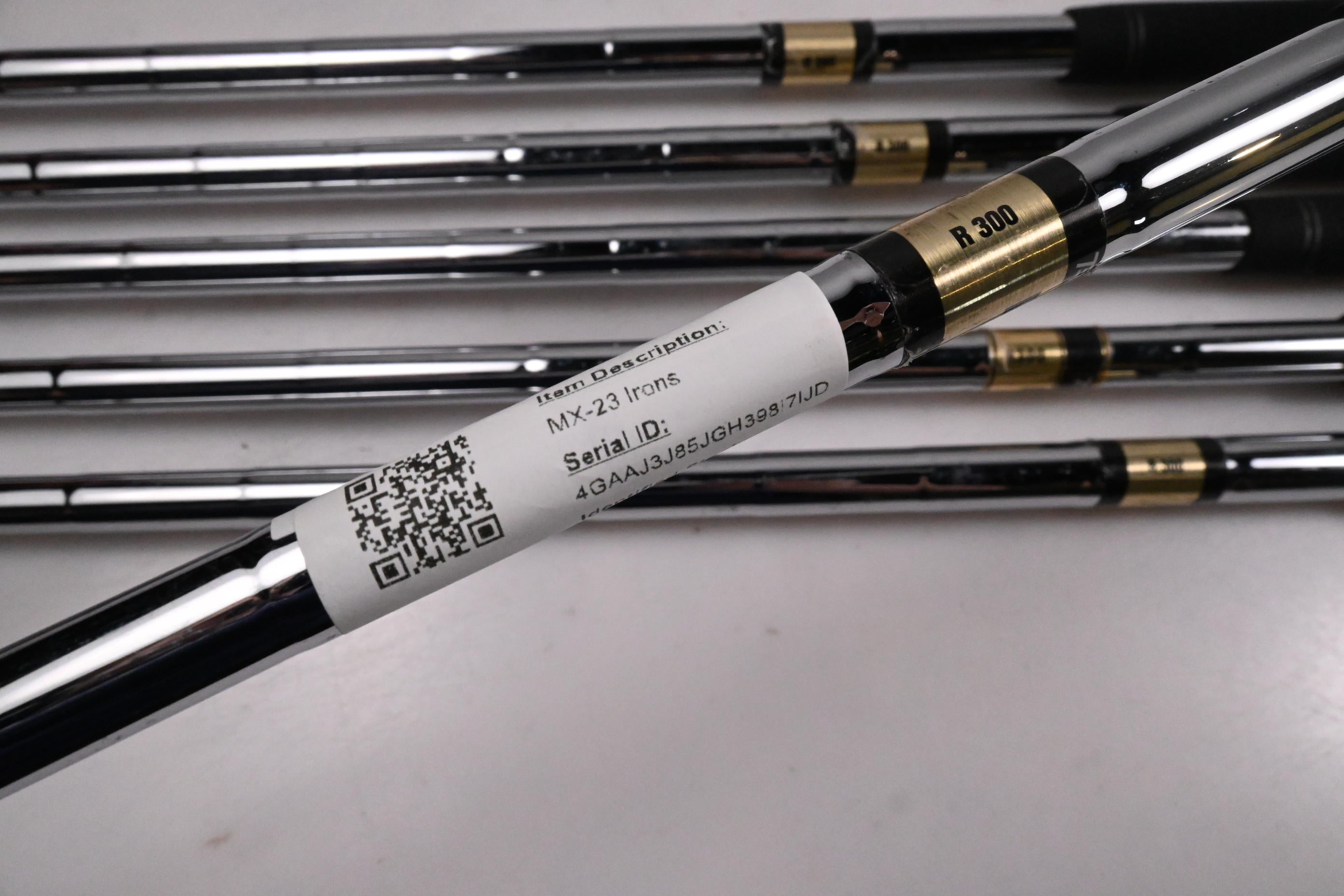 Mizuno MX-23 Irons / 3-8i / Regular Flex Dynalite Gold R300 Shafts