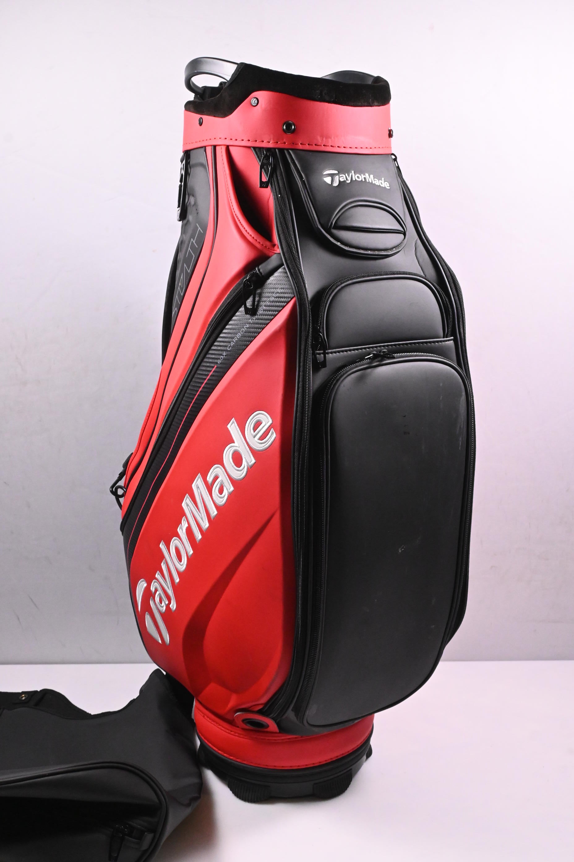 Taylormade Stealth Tour Bag / 6-Way Divider / Black, Red