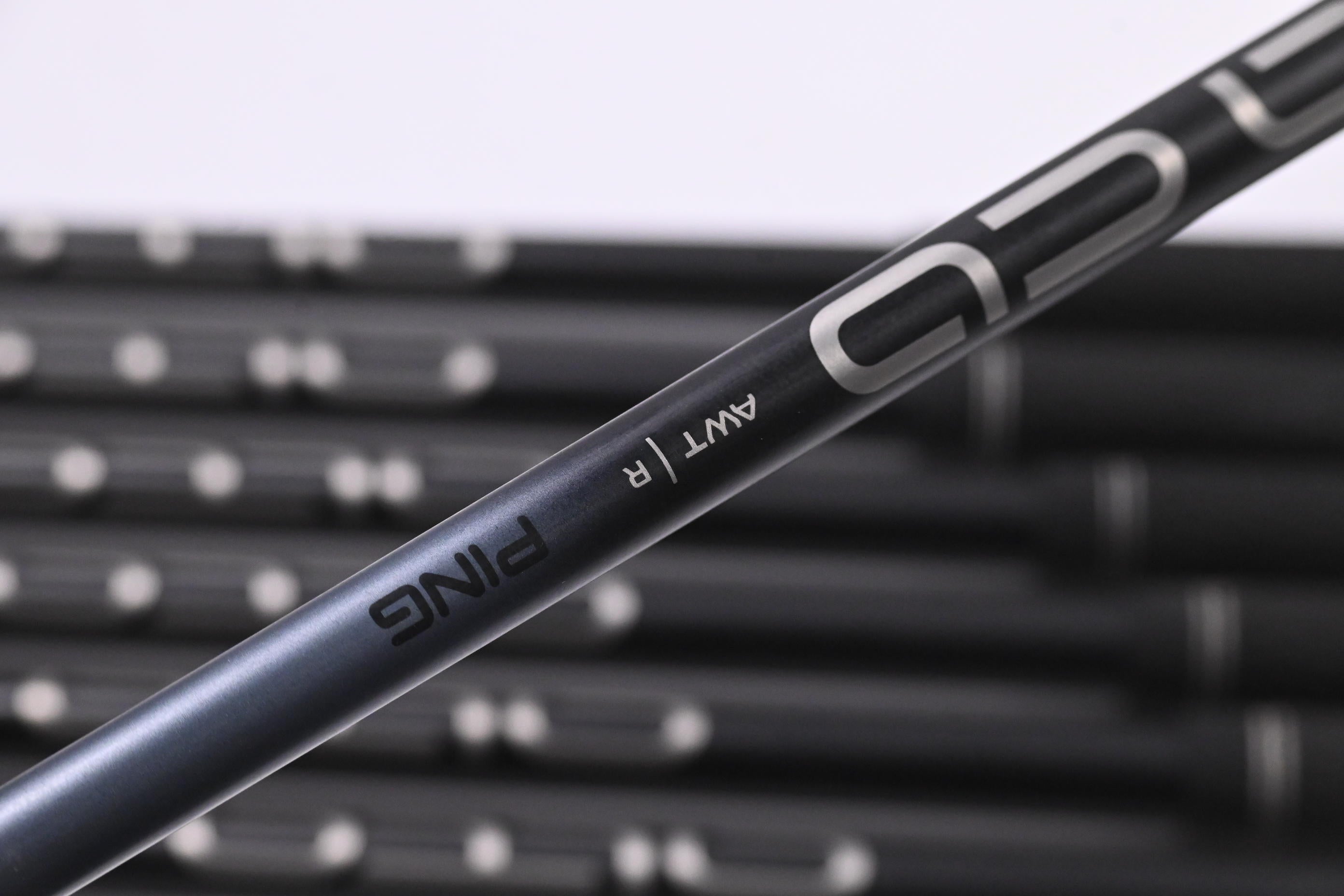 Ping G425 Irons / 5-PW+SW / Red Dot / Regular Flex Ping Alta CB Slate Shafts