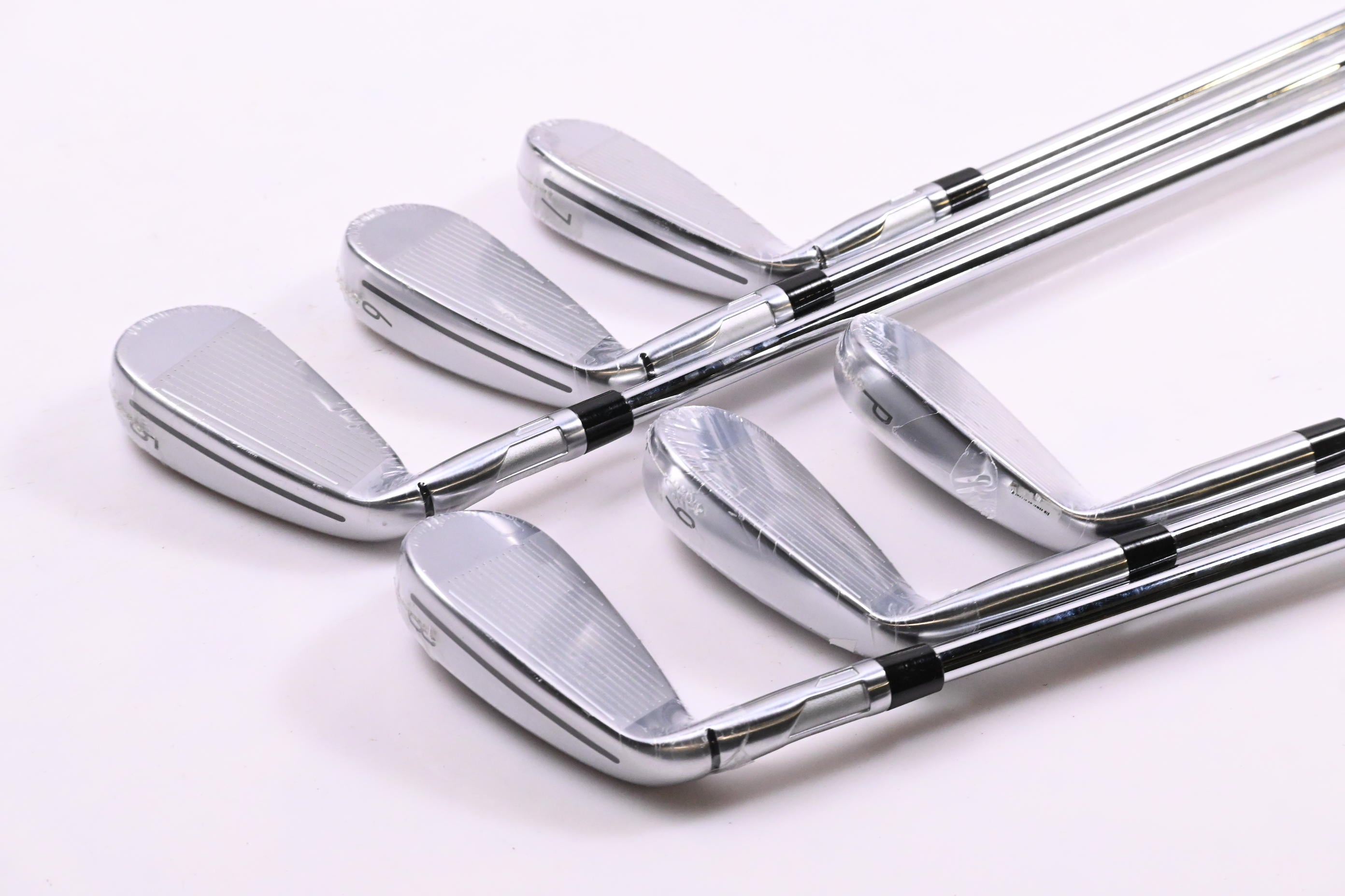 Taylormade Qi Max Irons / 5-PW / Stiff Flex KBS Max MT 85 Shafts