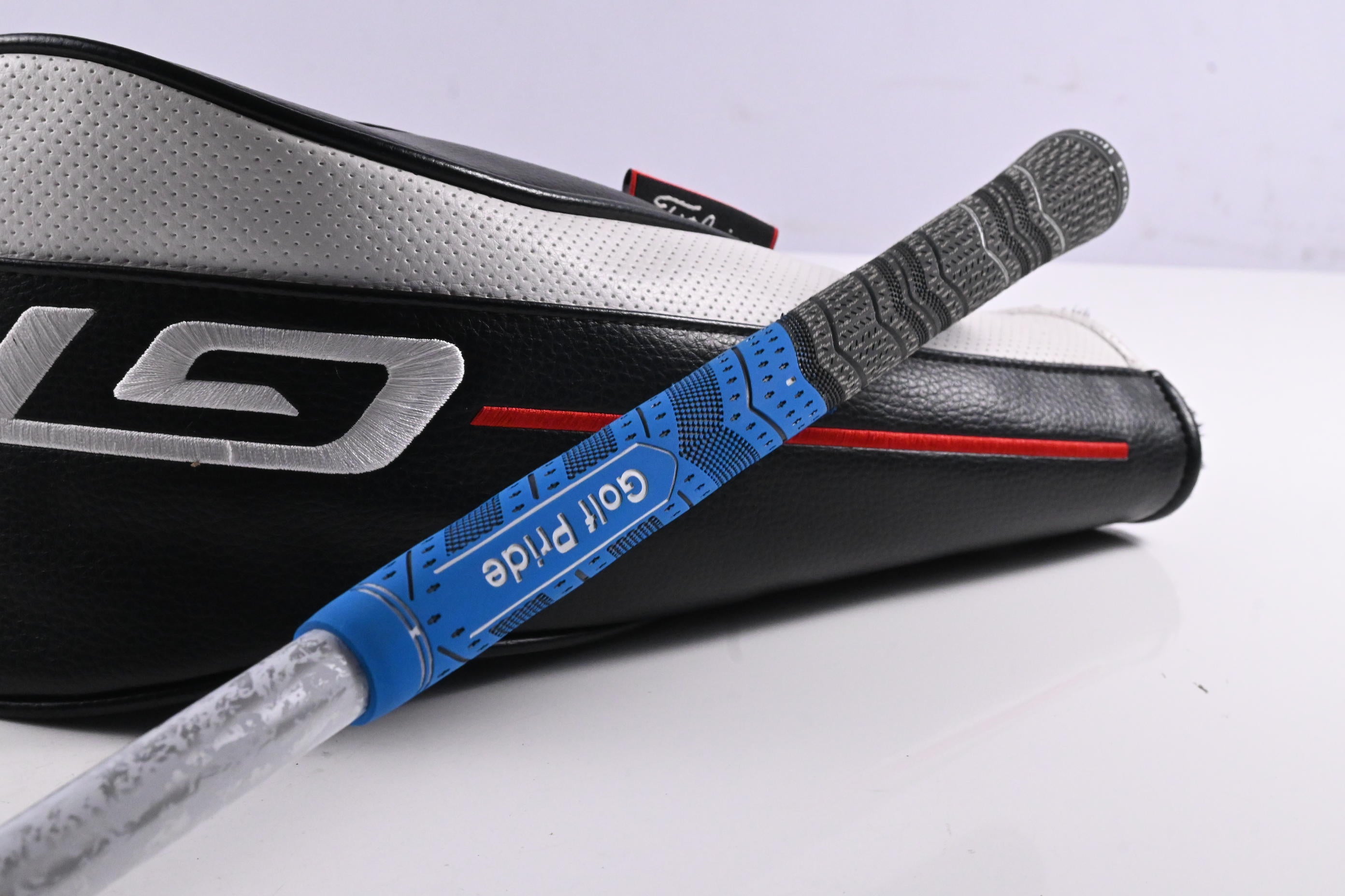 Titleist GT3 Driver / 9 Degree / Stiff Flex Project X Denali Red 60 Shaft