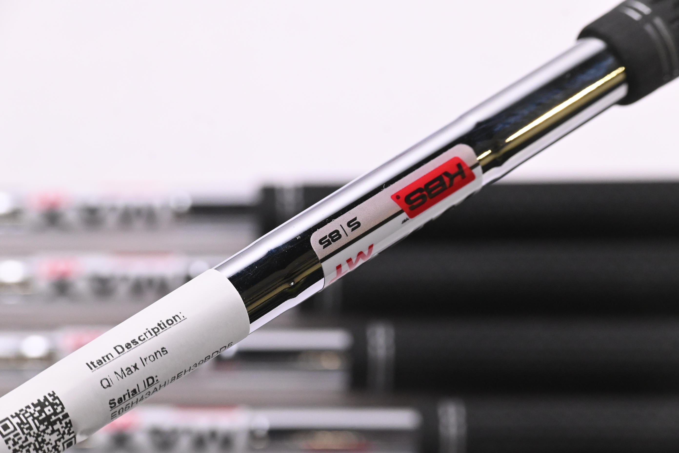 Taylormade Qi Max Irons / 5-PW / Stiff Flex KBS Max MT 85 Shafts