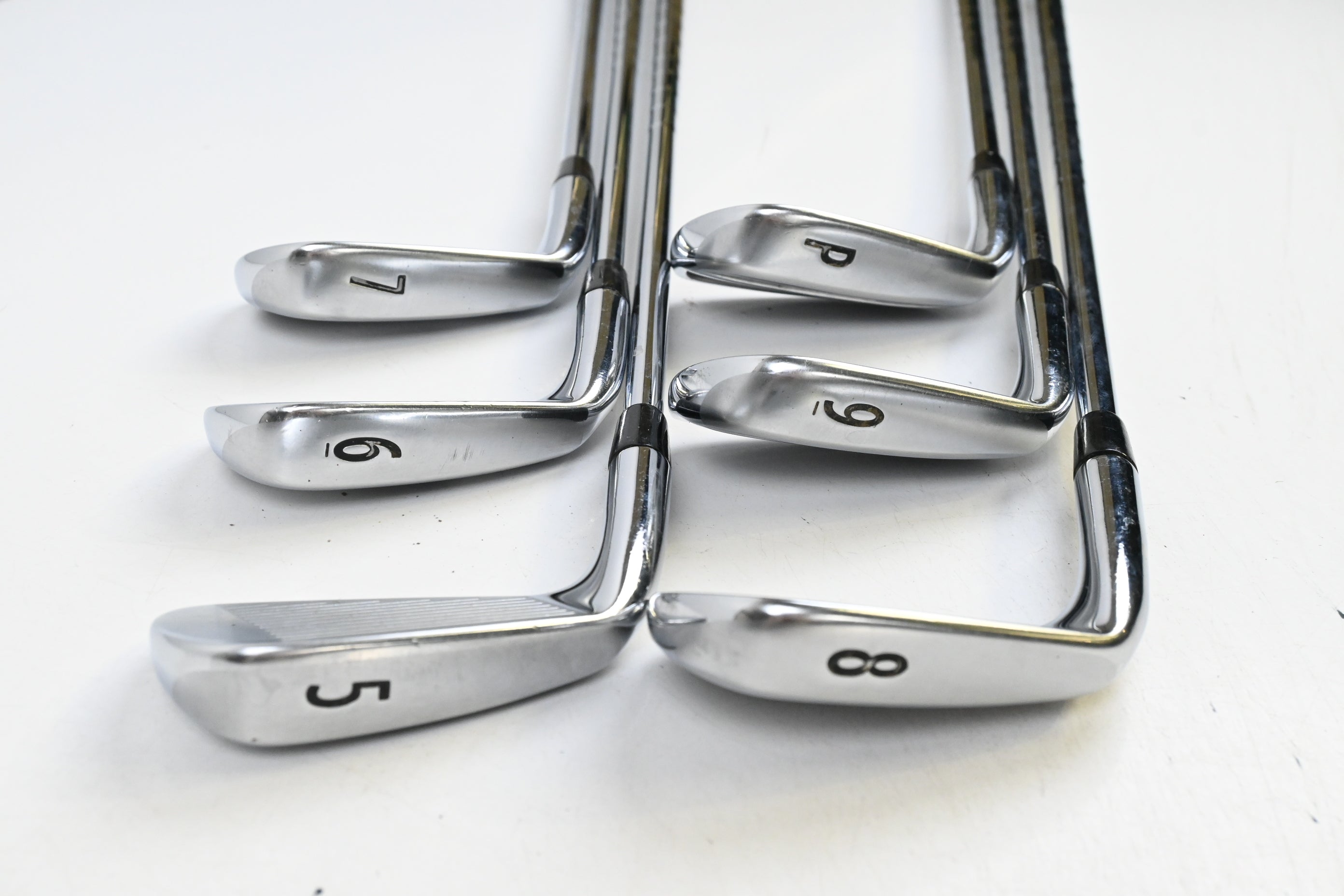 Titleist 712 AP2 Irons / 3-PW / Regular Flex N.S.Pro 850GH Shafts