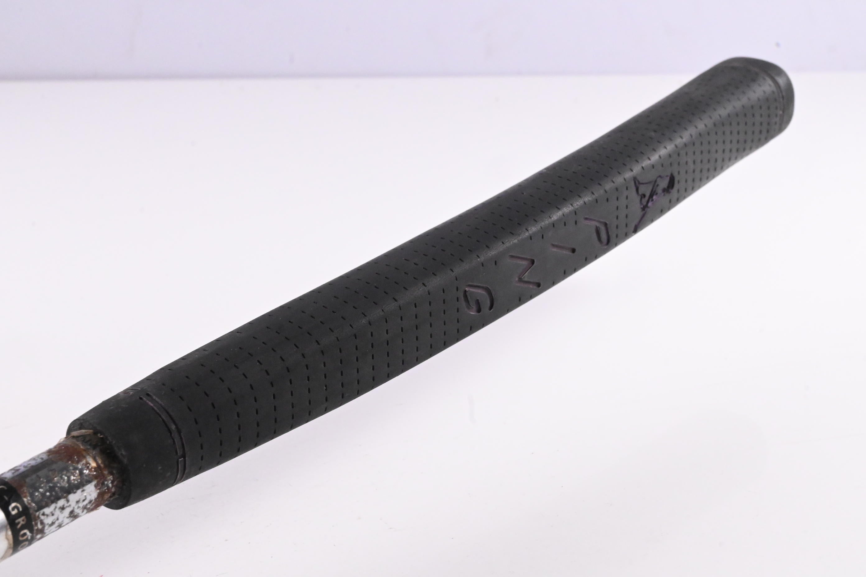 Yes! C-Groove Carolyne Putter / 34 Inch