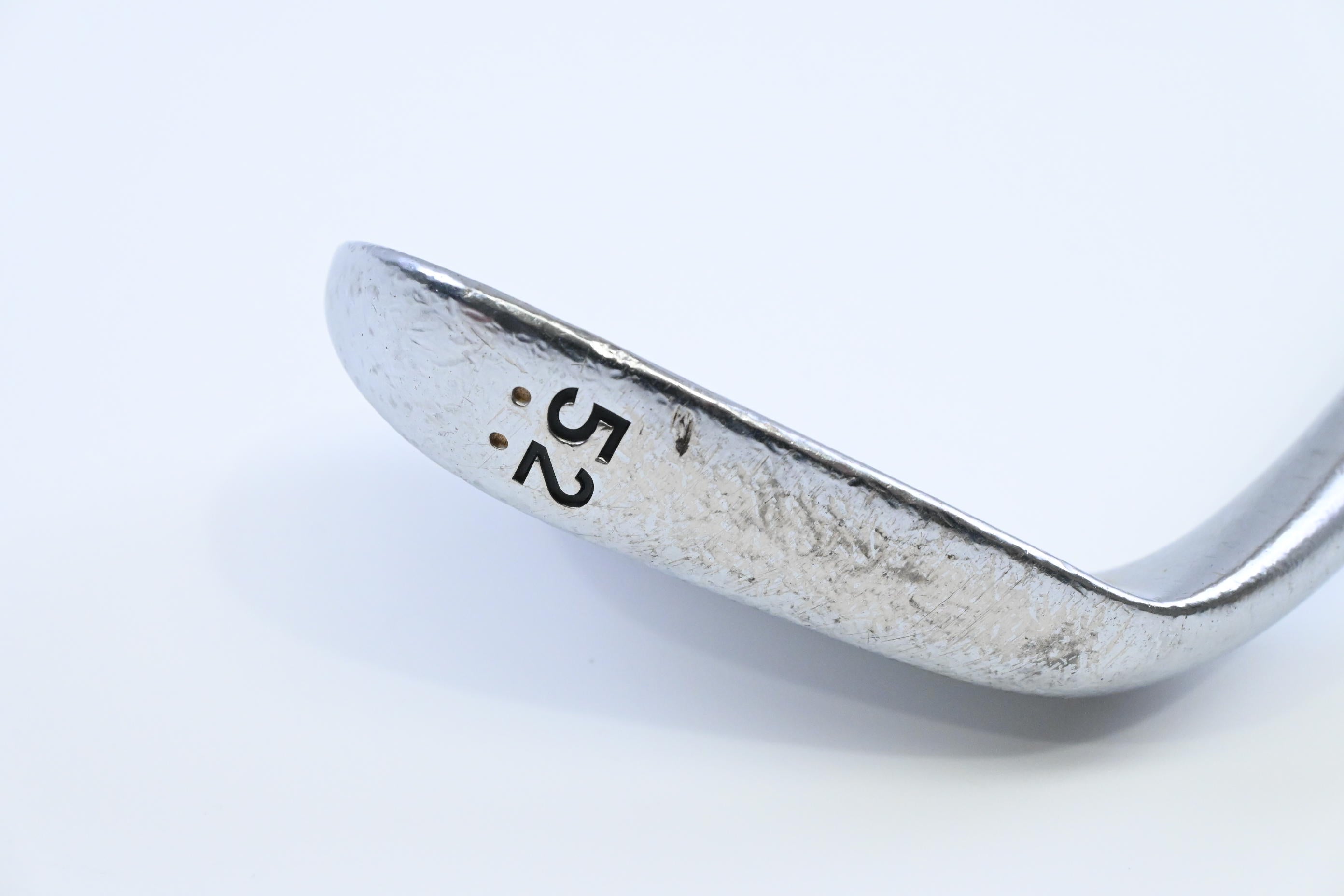 Cleveland 588 Precision Forged Gap Wedge / 52 Degree / Wedge Flex Tour Concept