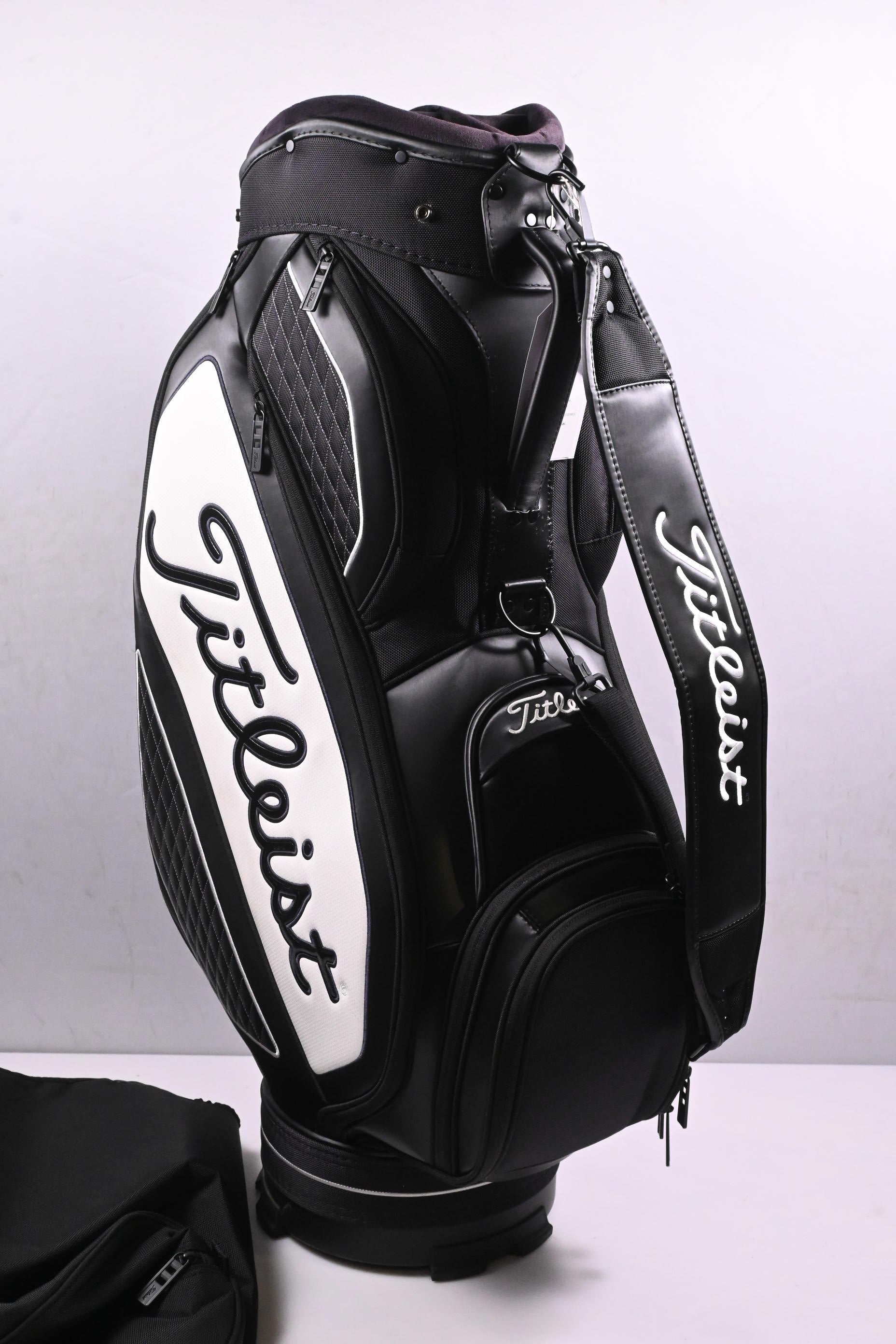 Titleist Midsize Cart Bag / 6-Way Divider / Black, White