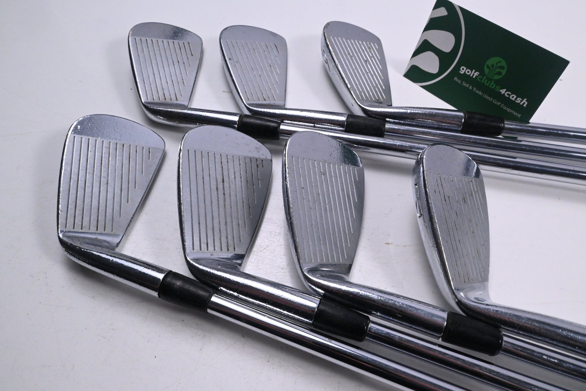 Titleist 695 CB Irons / 4-PW / Stiff Flex Dynamic Gold S300 Shafts