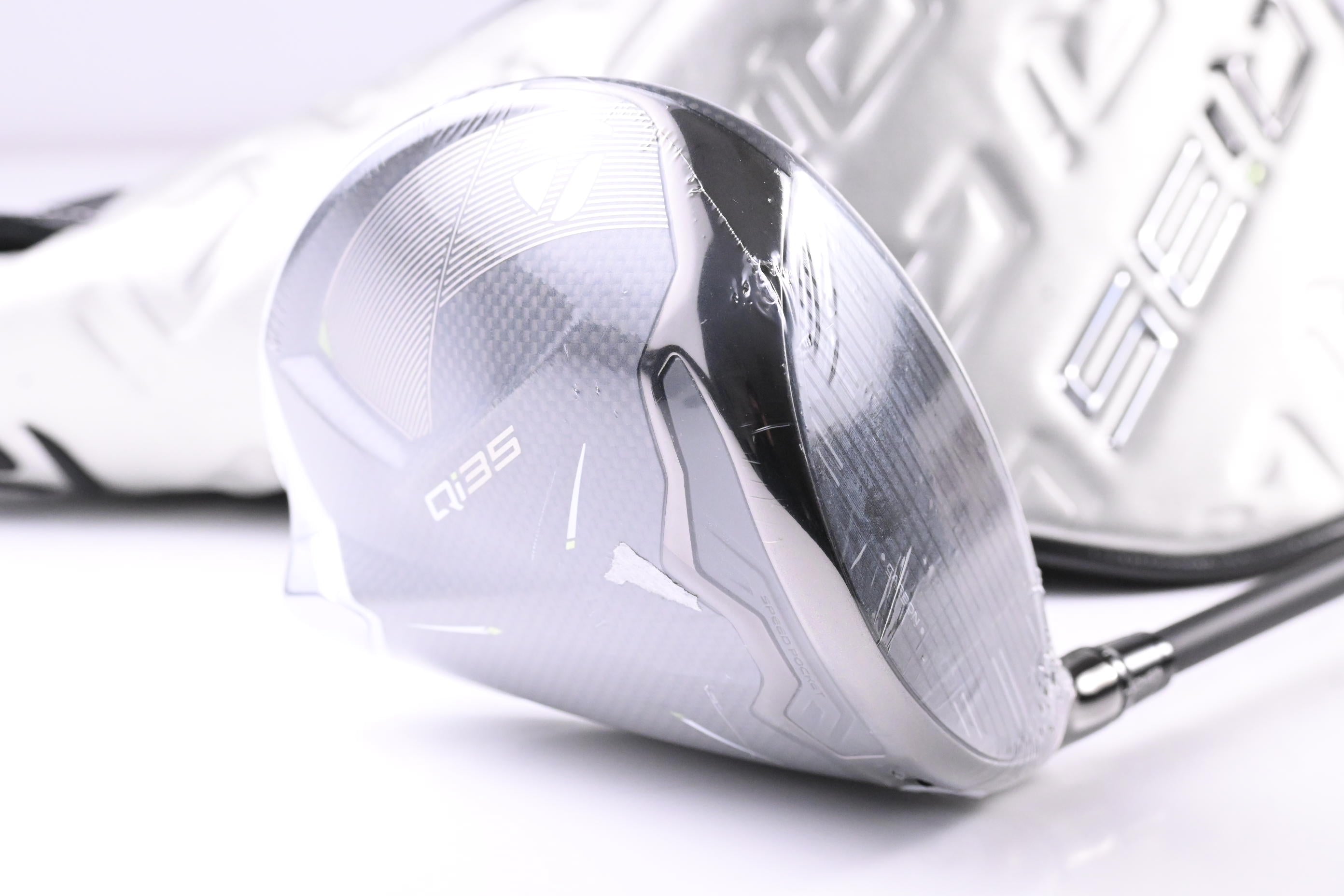 Taylormade Qi35 Max Lite Driver / 10.5 Degree / Stiff Flex Kai'li Dark Waves 60