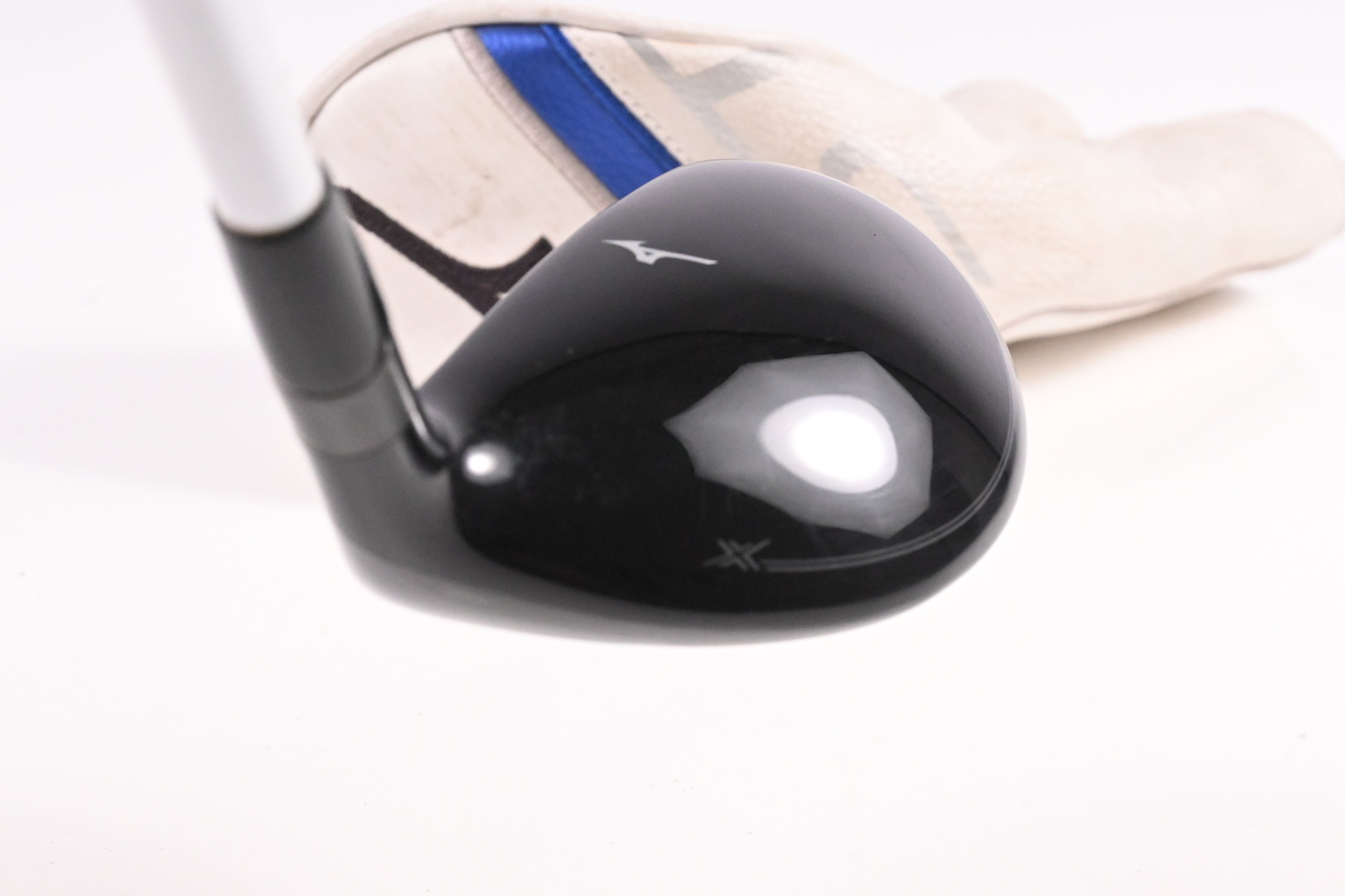 Mizuno ST-X 220 #4 Hybrid / 20 Degree / Senior Flex Aldila Ascent 50 Shaft