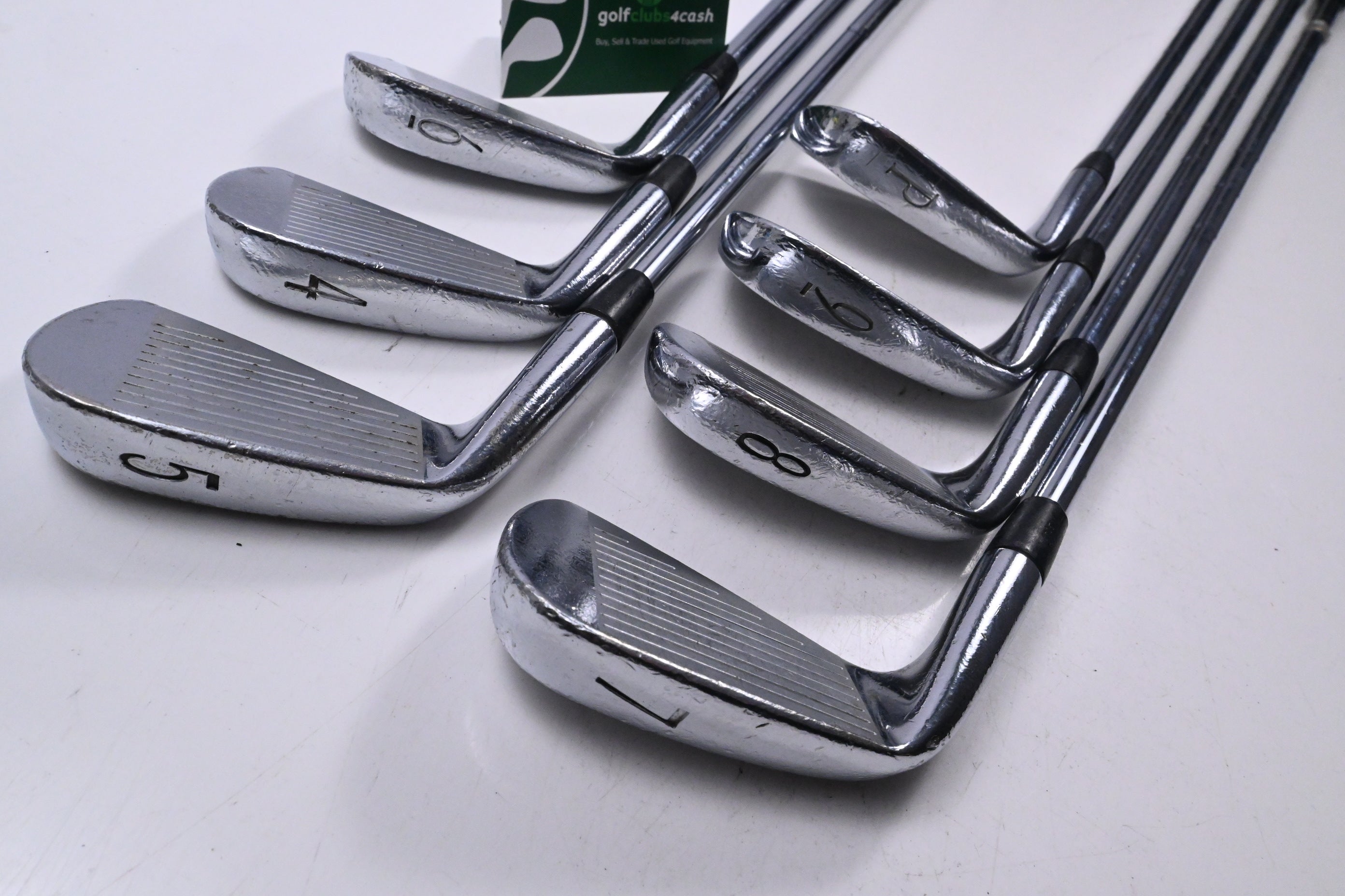 Titleist 695 CB Irons / 4-PW / Stiff Flex Dynamic Gold S300 Shafts