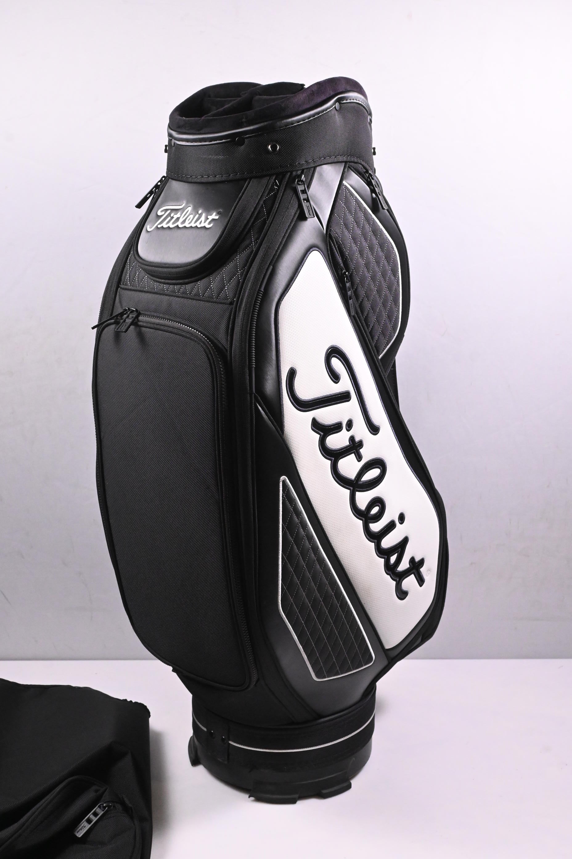 Titleist Midsize Cart Bag / 6-Way Divider / Black, White