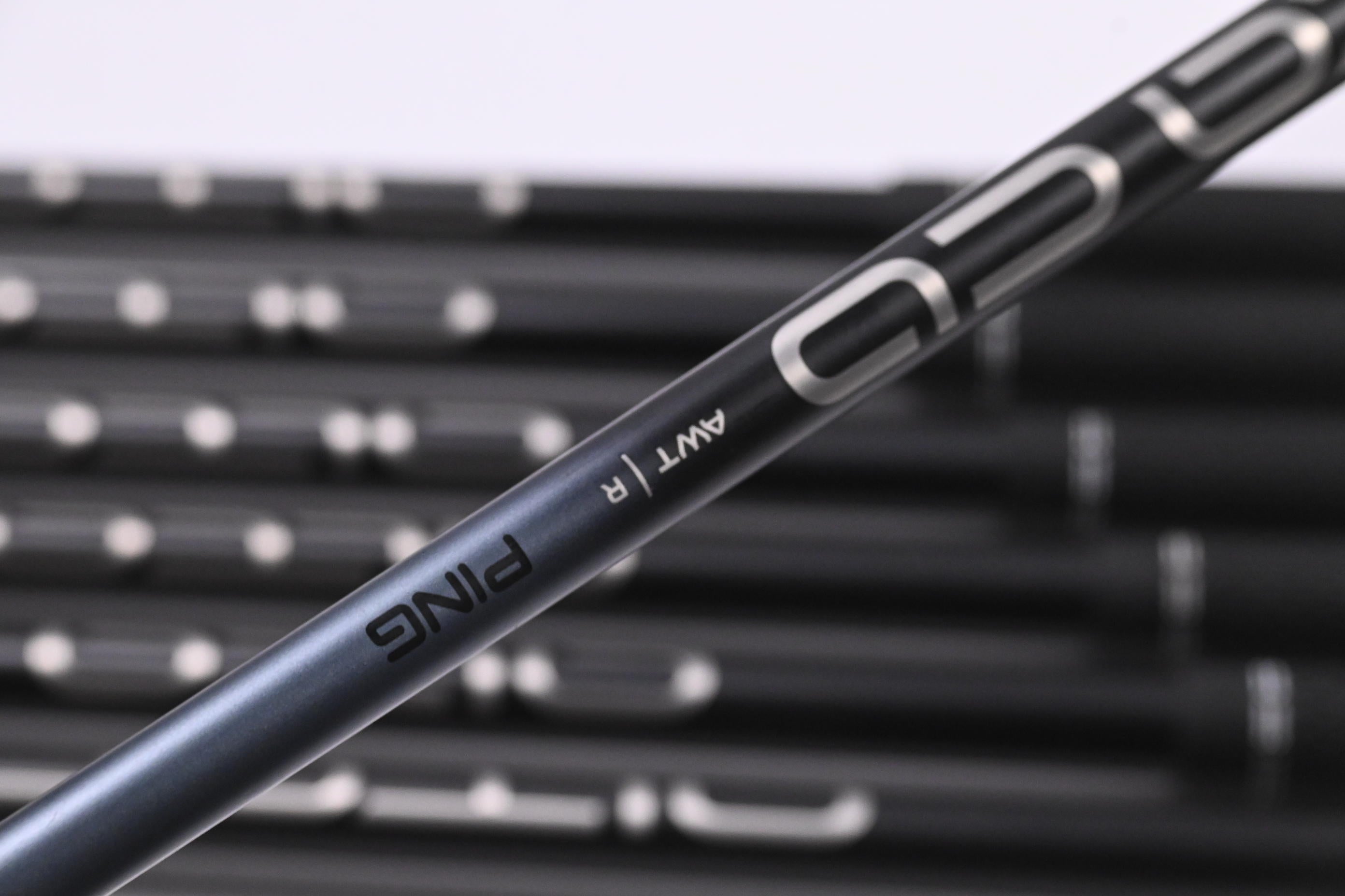 Ping G425 Irons / 5-PW+SW / Black Dot / Regular Flex Ping Alta CB Slate Shafts