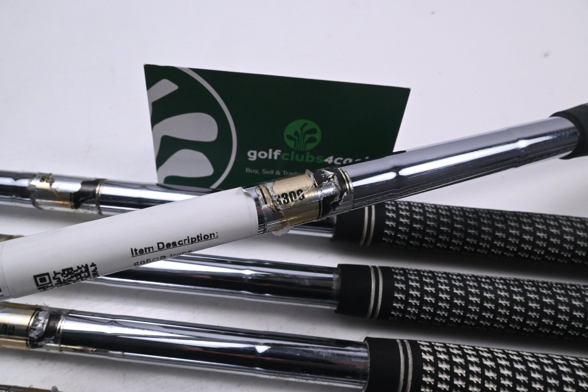 Titleist 695 CB Irons / 4-PW / Stiff Flex Dynamic Gold S300 Shafts