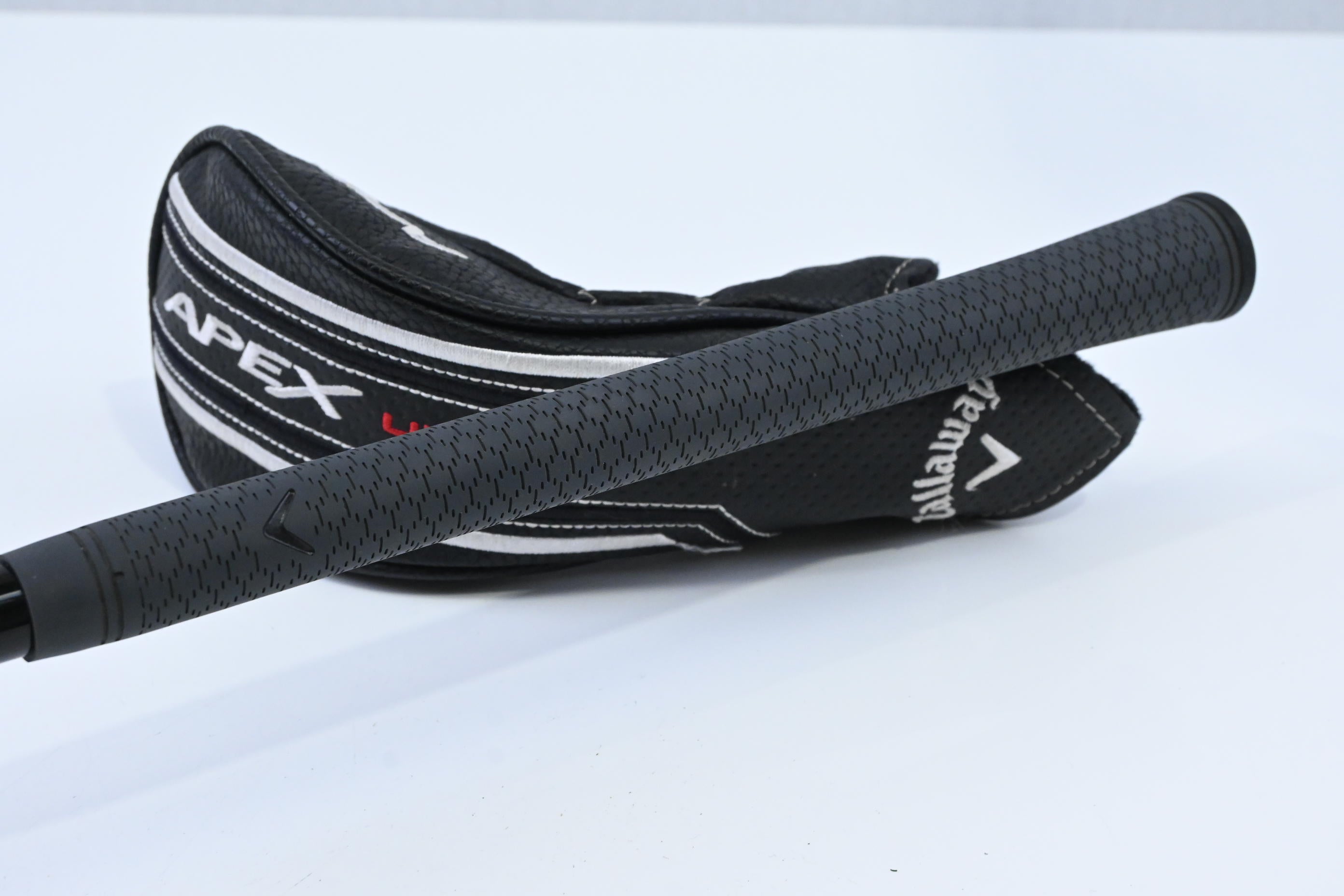 Callaway Apex UW #3 Hybrid / 19 Degree / Regular Flex Hzrdus Smoke Black RDX 70