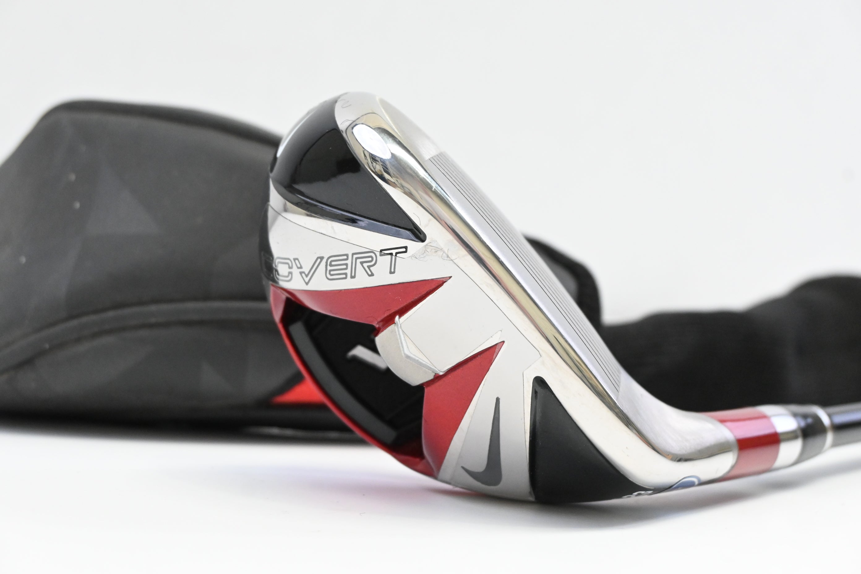 Nike VR-S Covert #4 Hybrid / 23 Degree / Regular Flex Kuro Kage Red 70 Shaft