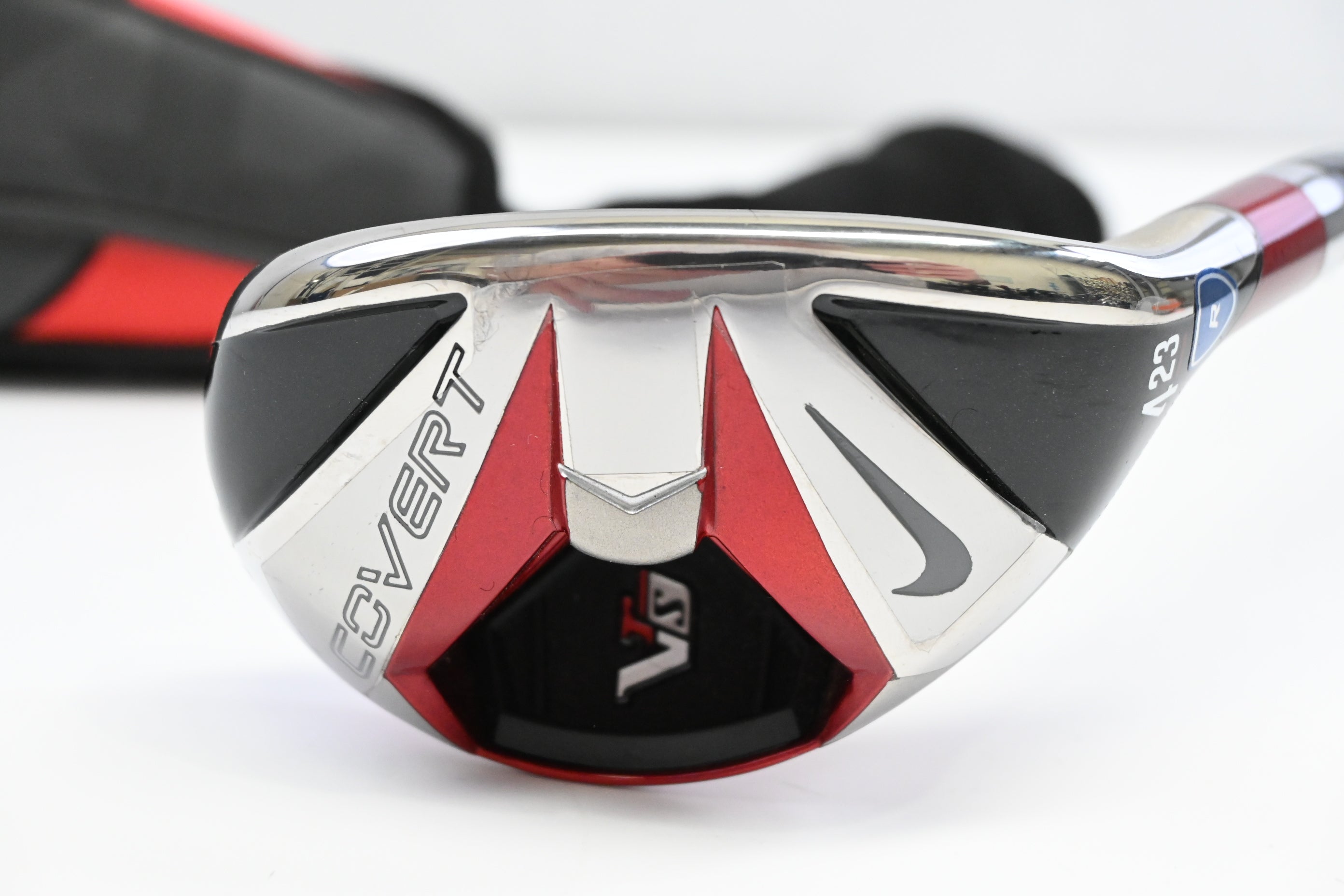 Nike VR-S Covert #4 Hybrid / 23 Degree / Regular Flex Kuro Kage Red 70 Shaft