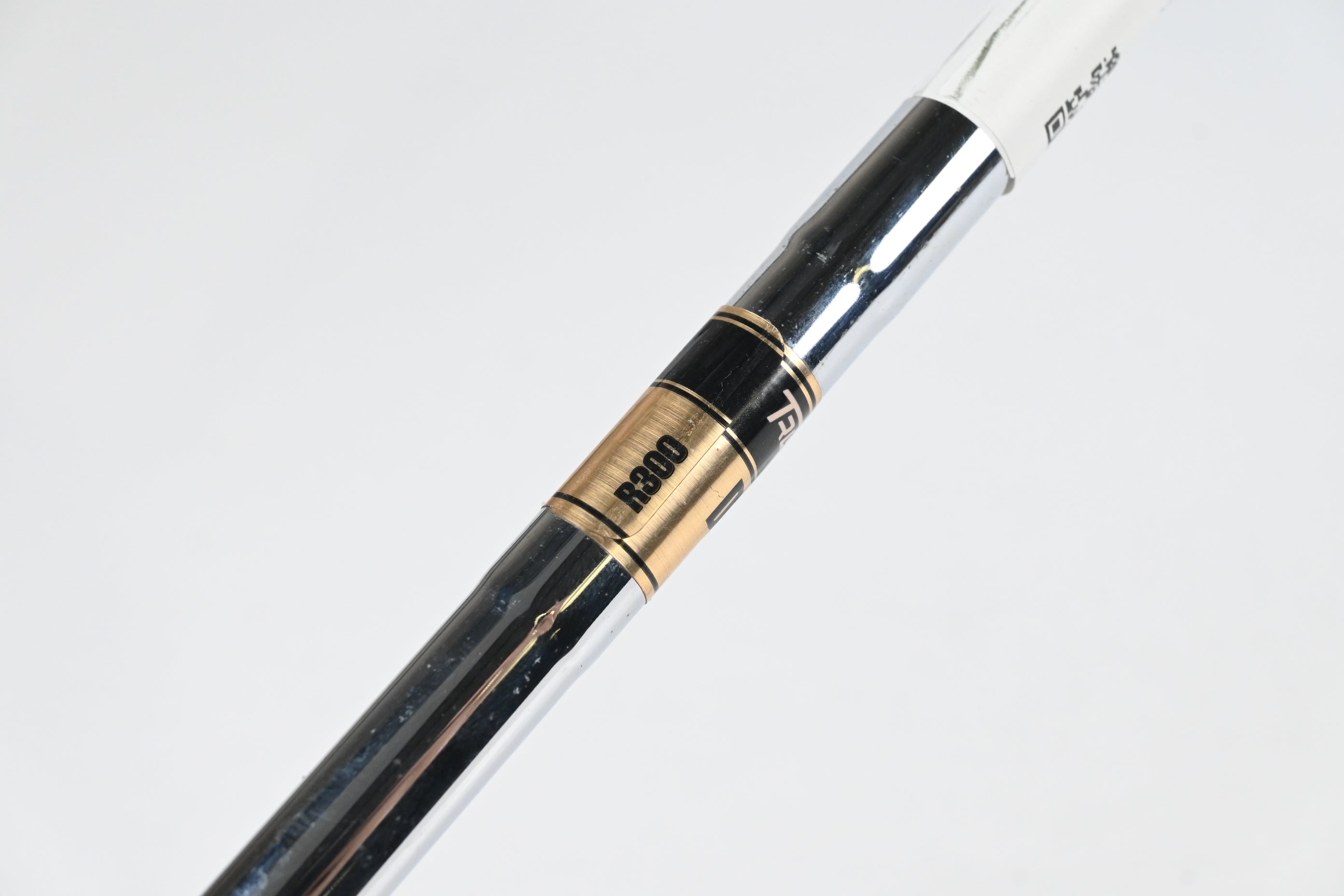 Callaway Mavrik Pro #4 Iron / 21 Degree / Regular Flex Dynamic Gold R300 Shaft