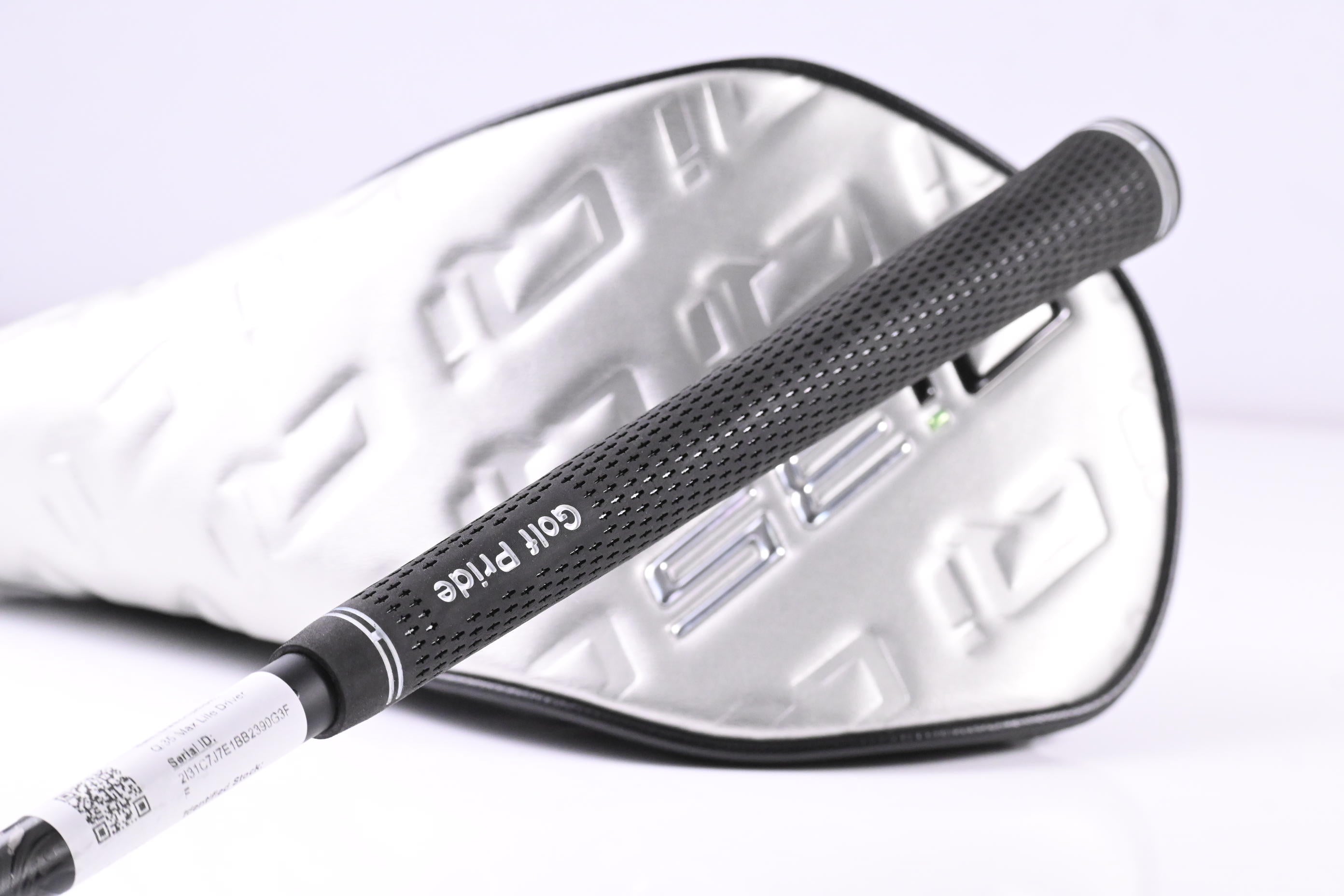 Taylormade Qi35 Max Lite Driver / 10.5 Degree / Stiff Flex Kai'li Dark Waves 60