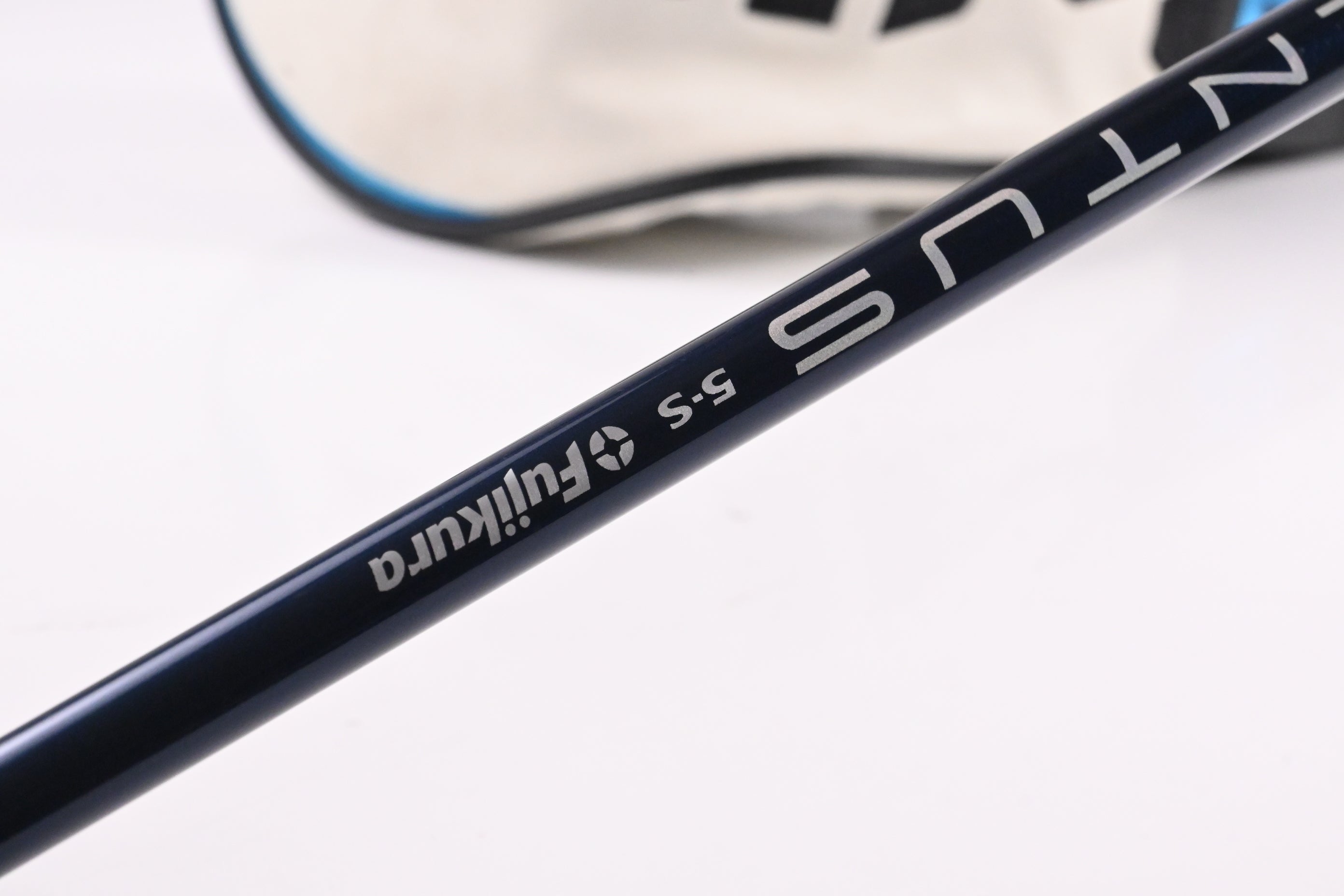 Taylormade SIM2 Max Driver / 9 Degree / Stiff Flex Fujikura Ventus Blue 5 Shaft