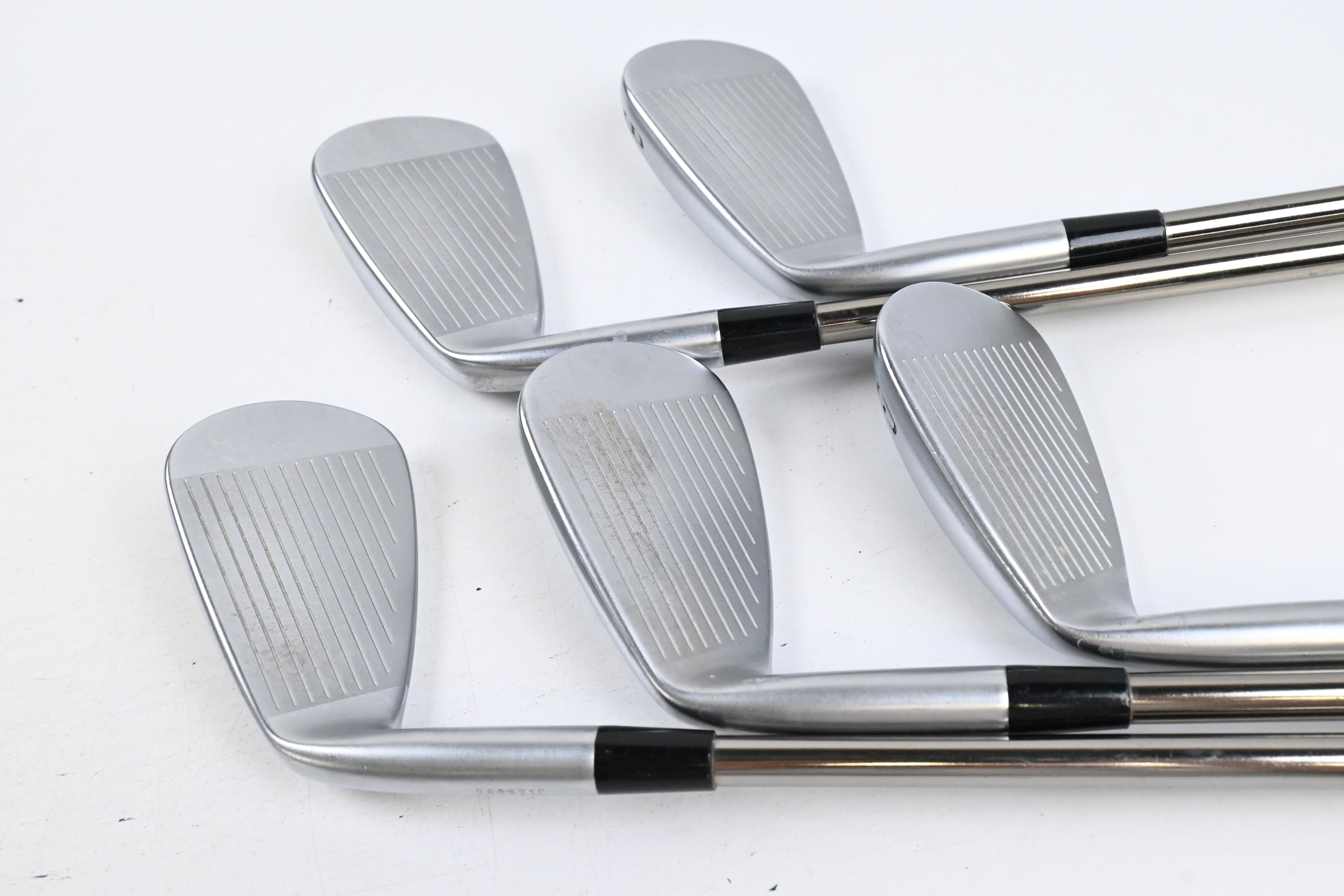 Ladies Mizuno JPX 921 Hot Metal Irons / 7-PW+GW / Ladies Flex UST Mamiya Recoil