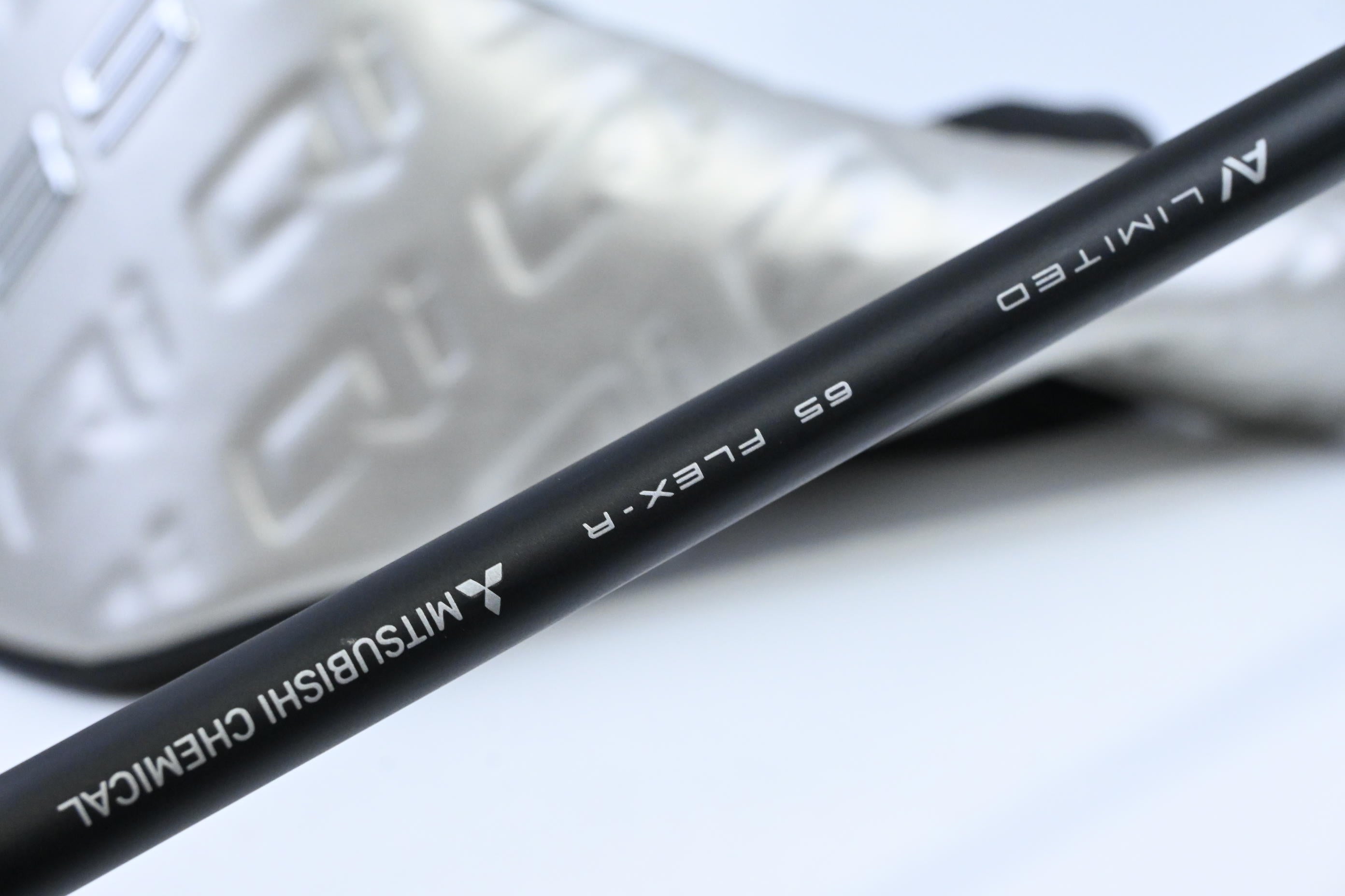 Taylormade Qi35 LS Driver / 9 Degree / Regular Flex Tensei AV Limited Blue 65