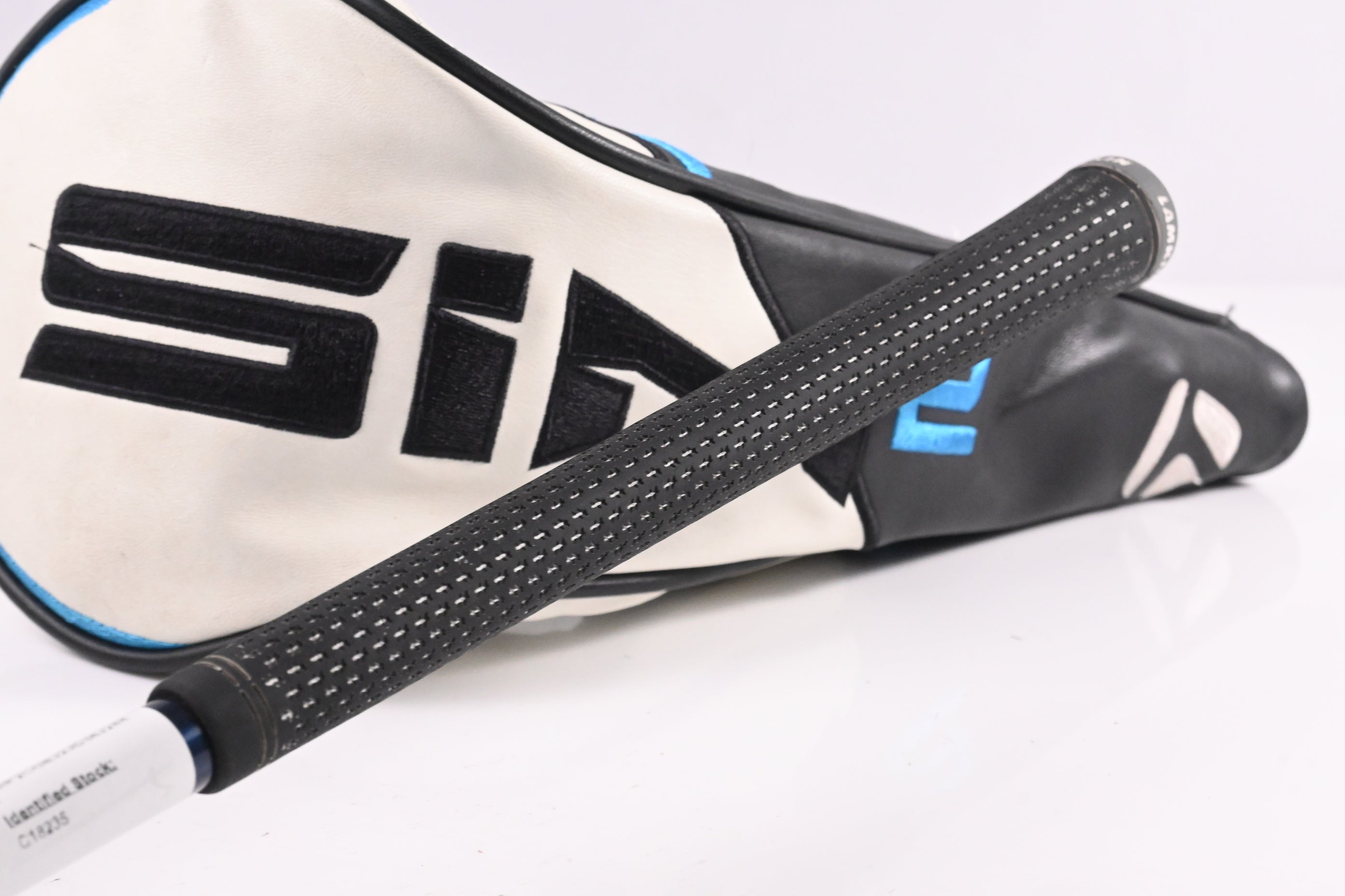 Taylormade SIM2 Max Driver / 9 Degree / Stiff Flex Fujikura Ventus Blue 5 Shaft