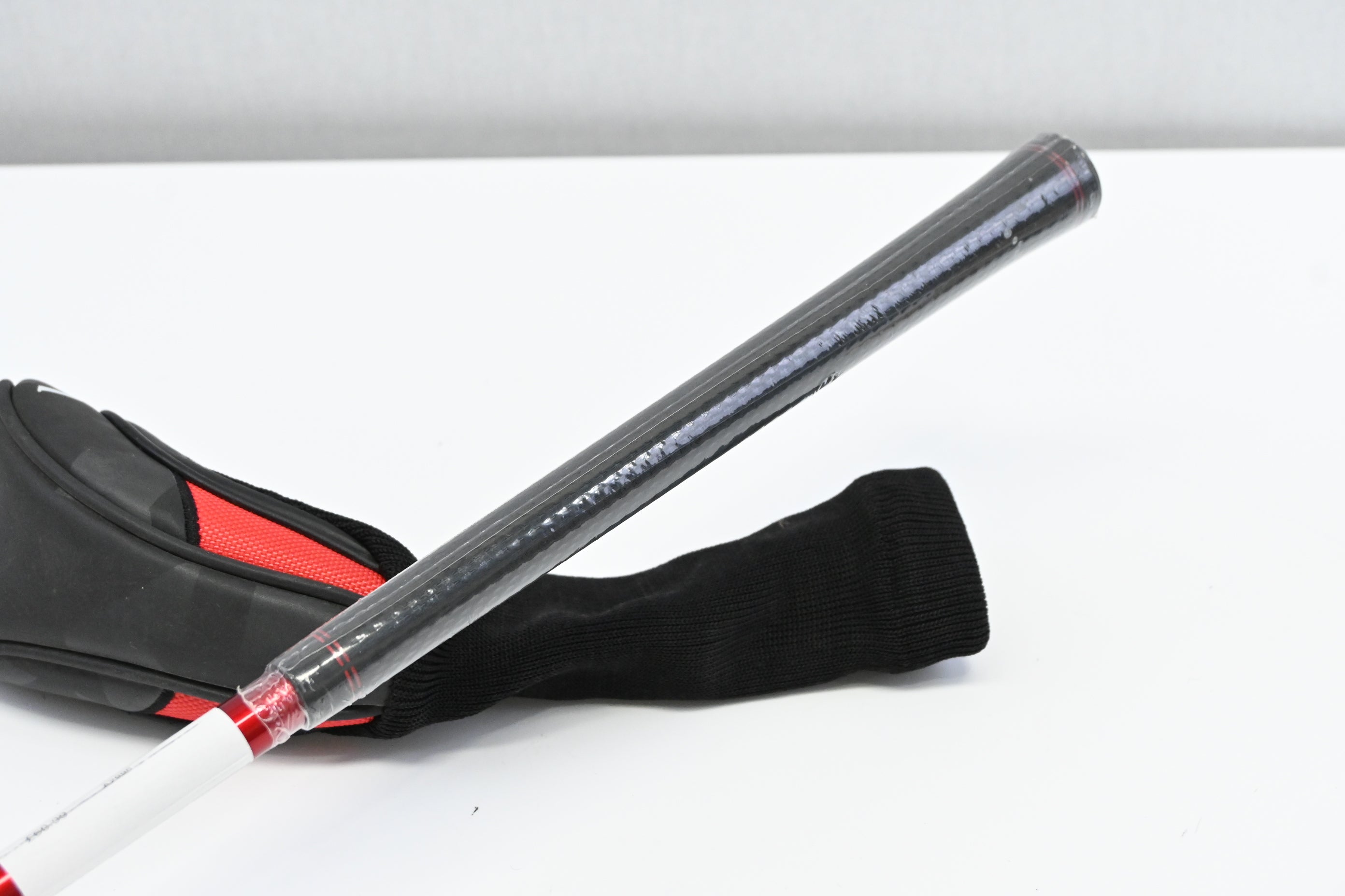 Nike VR-S Covert #4 Hybrid / 23 Degree / Regular Flex Kuro Kage Red 70 Shaft