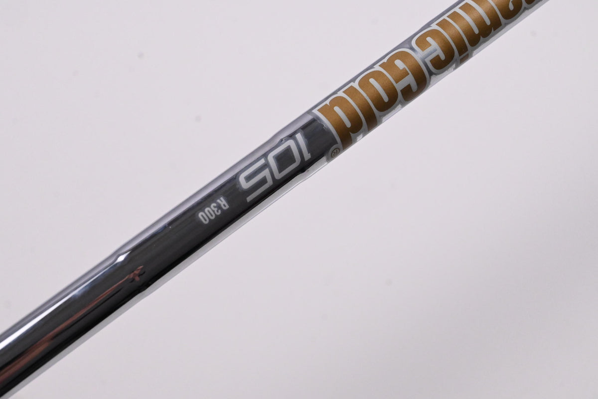 Left Hand Mizuno JPX 921 Hot Metal #8 Iron / Regular Flex Dynamic Gold 105 R300