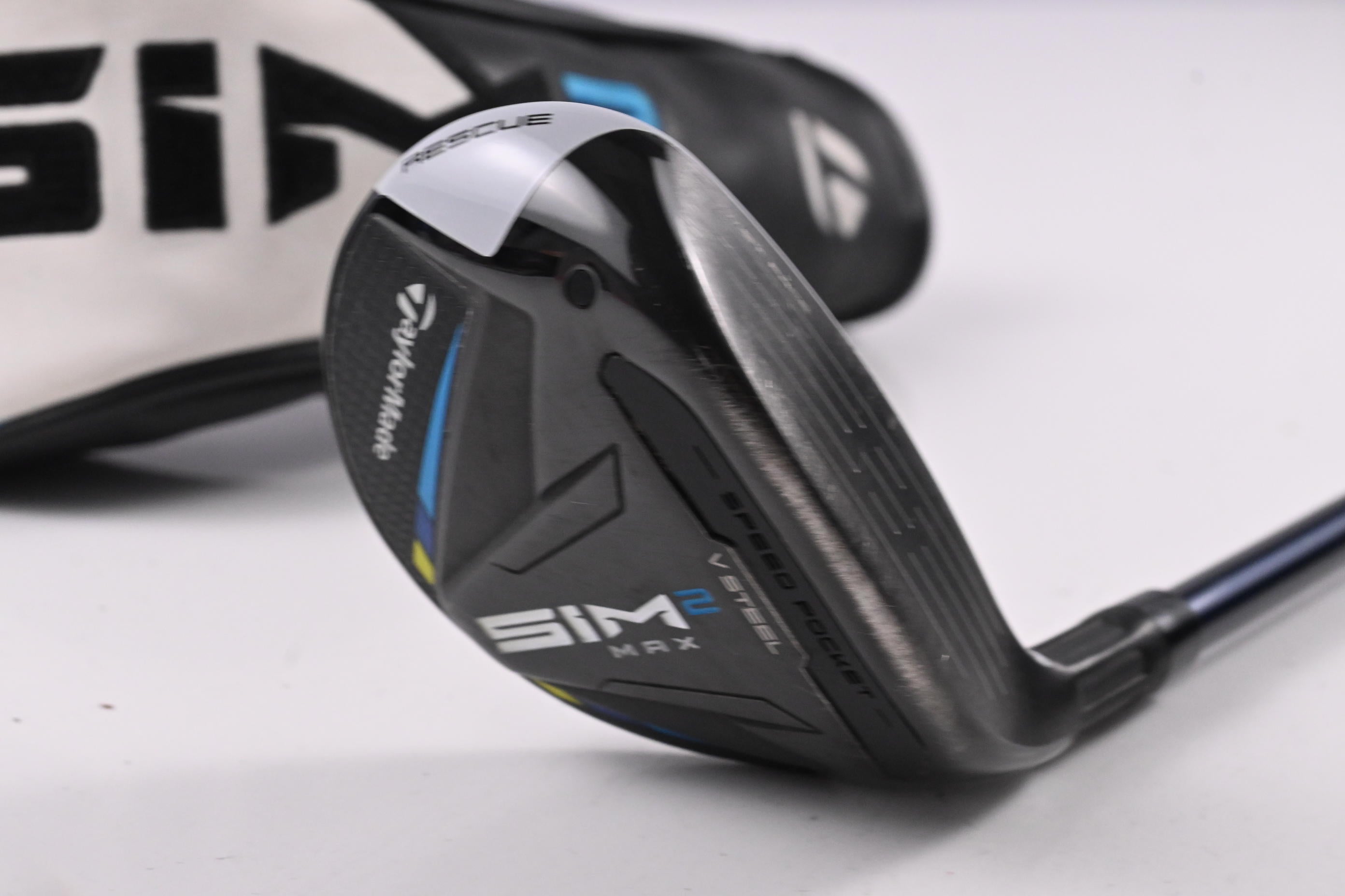 Taylormade SIM2 Max #3 Hybrid / 19 Degree / Stiff Flex Ventus Blue 7 Shaft