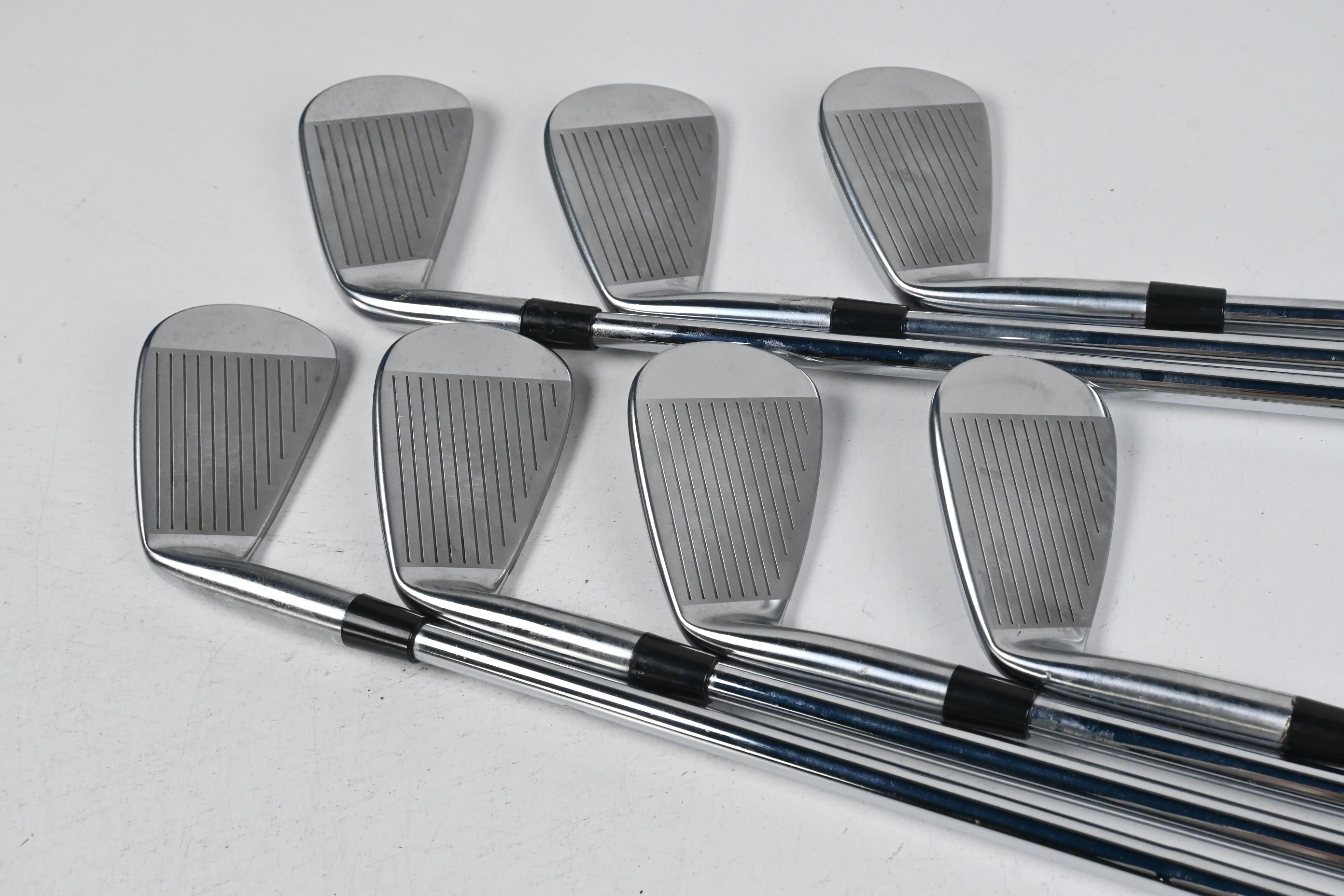 Mizuno Pro 241 Irons / 4-PW / Stiff Flex AMT S300 Tour White Shafts