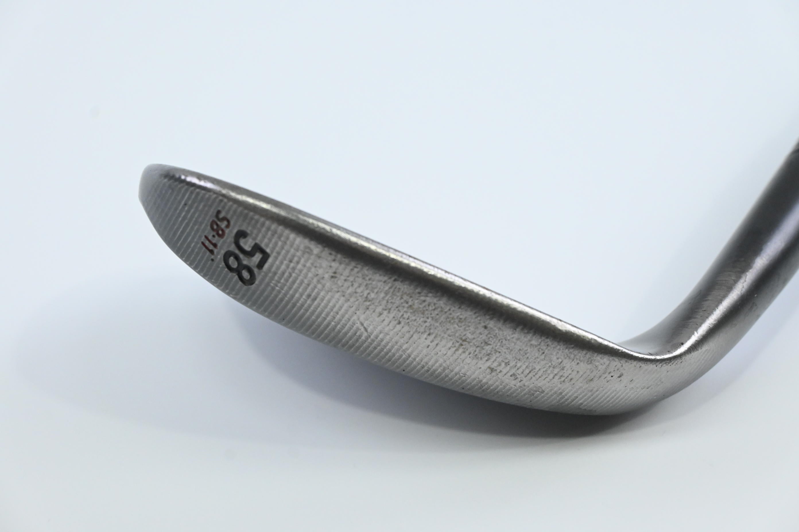 Taylormade Milled Grind 2 Black Lob Wedge / 58 Degree / Wedge Flex Dynamic Gold